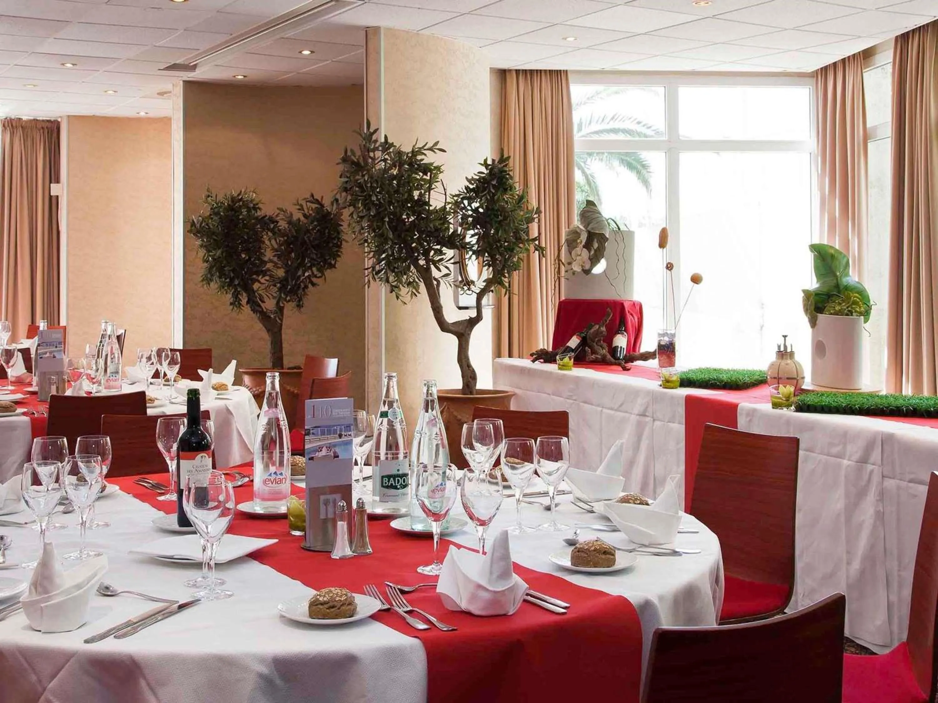 Property building in Mercure Port La Grande Motte