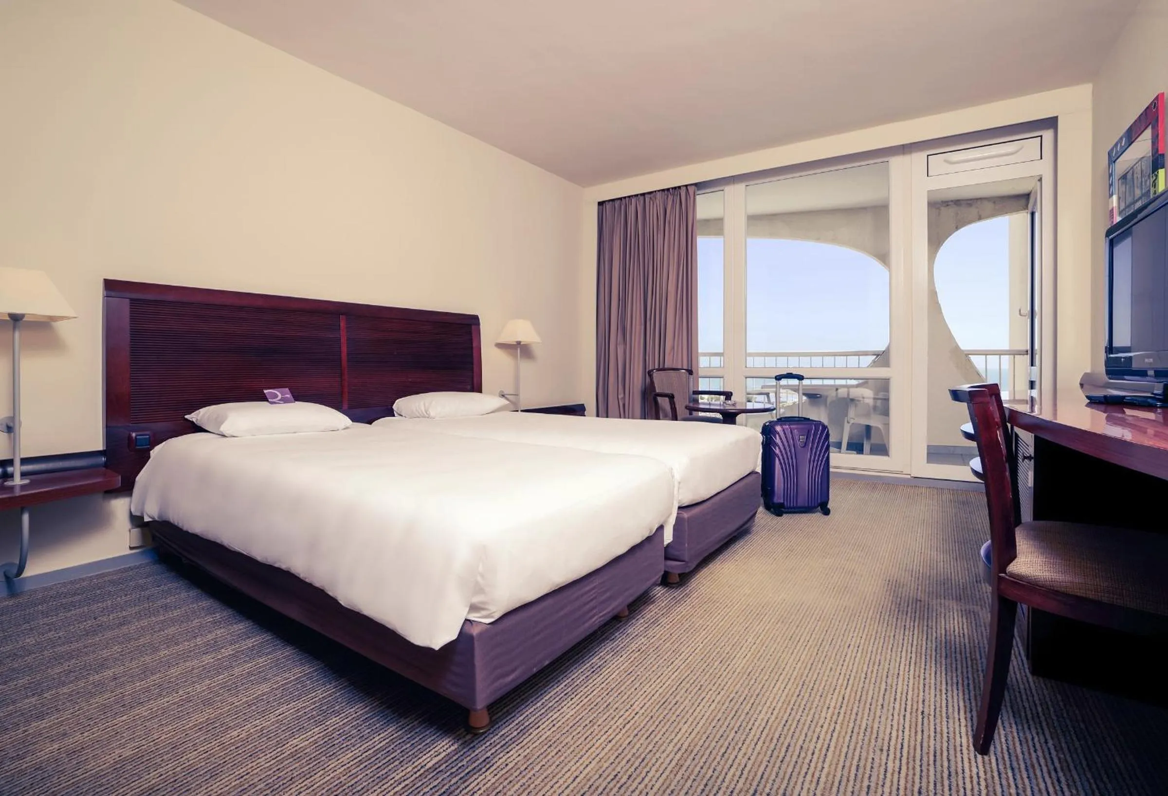 Bedroom, Bed in Mercure Port La Grande Motte