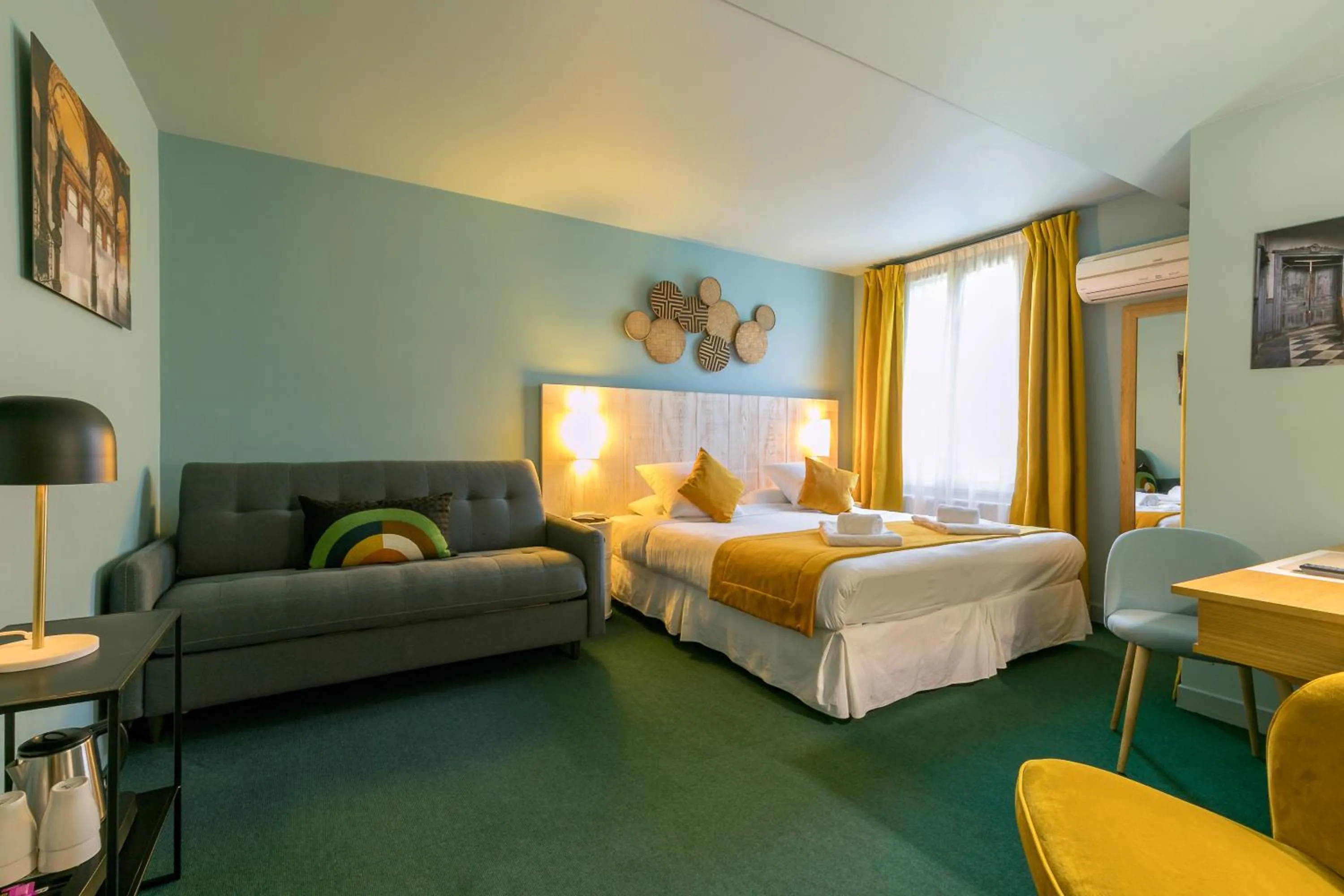 Bedroom, Bed in Le Central Boutique Hôtel