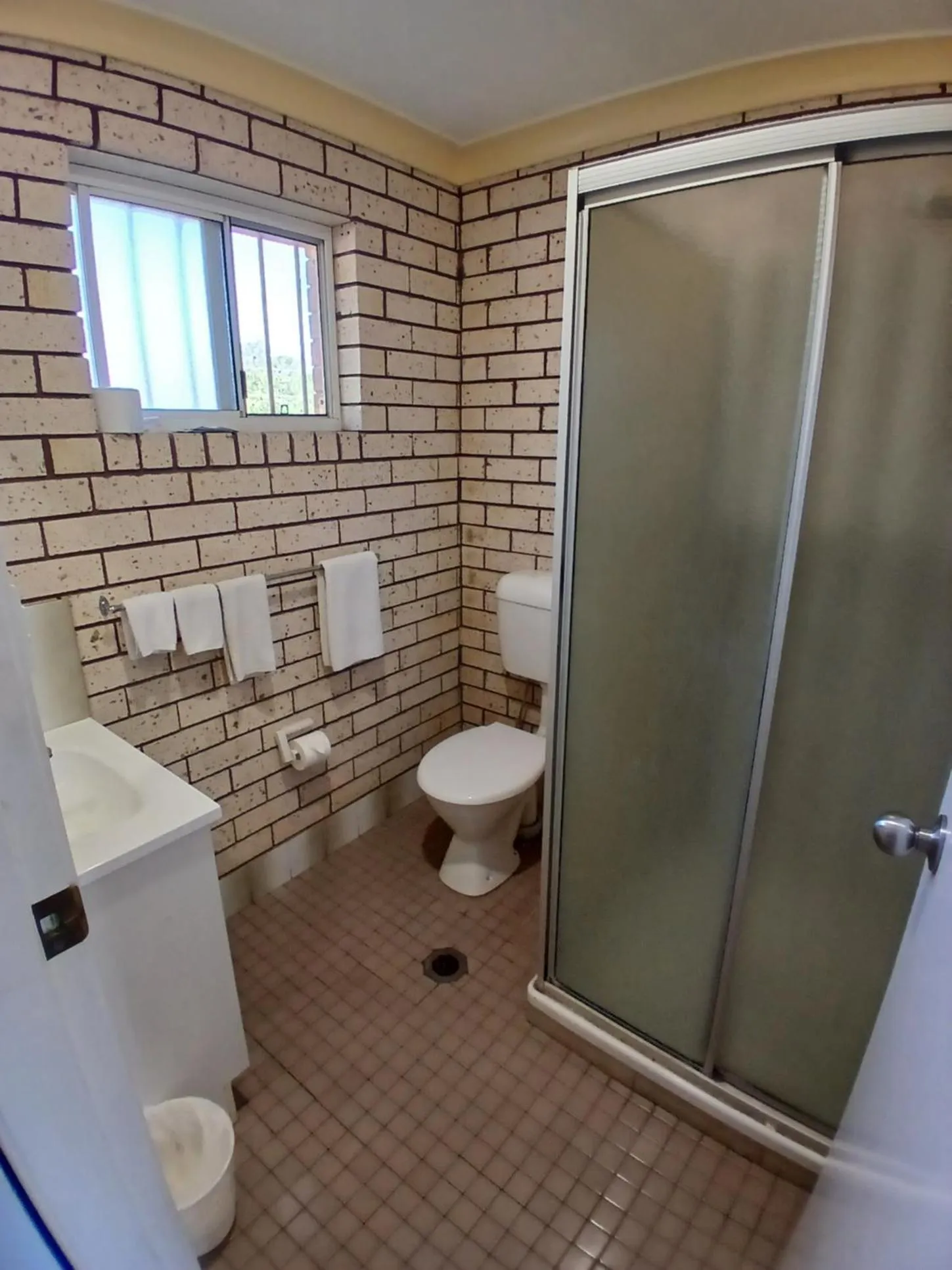 Toilet in Alfa motel