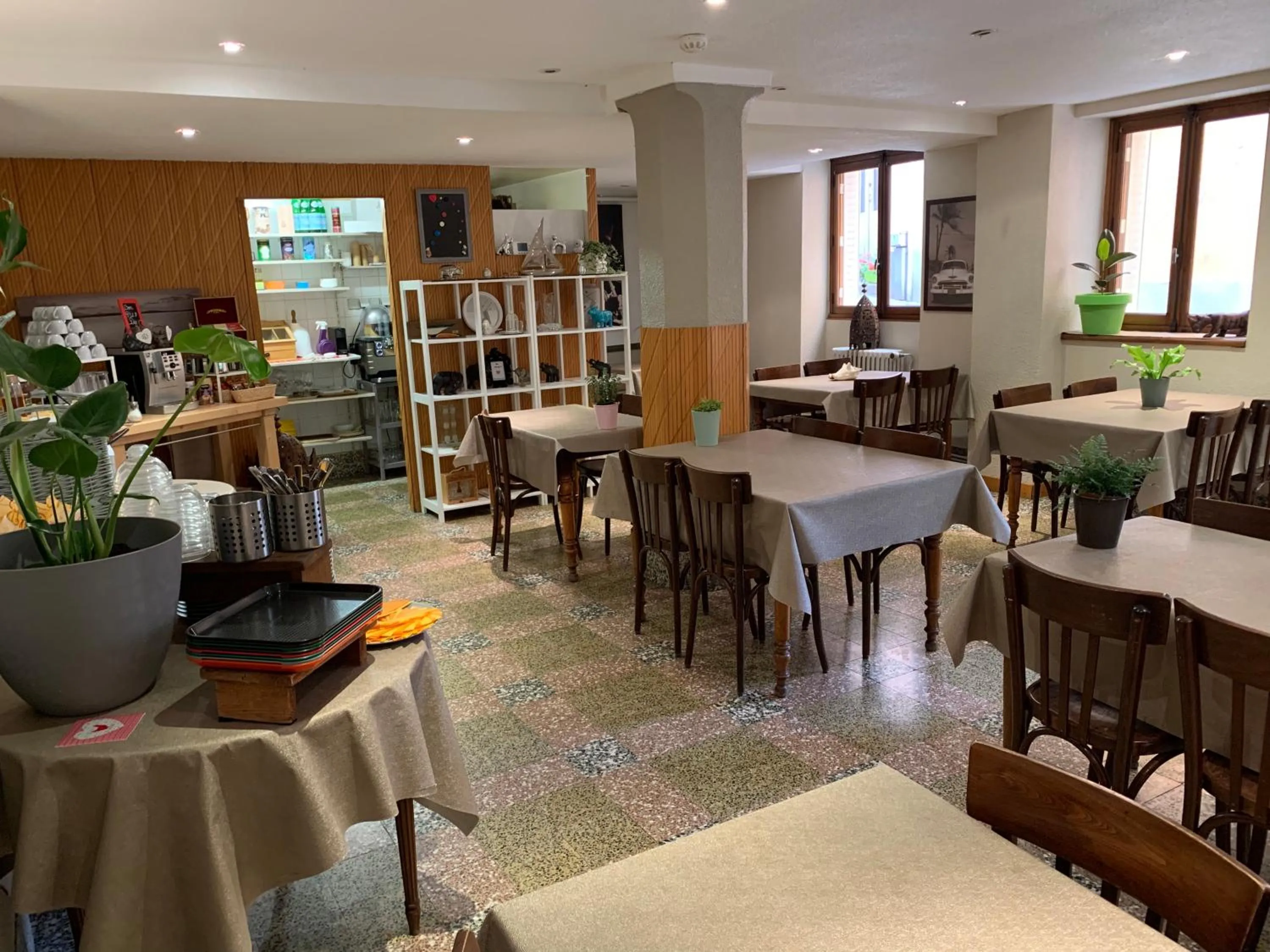 Property building in Initial by balladins, Hôtel Restaurant Broisin