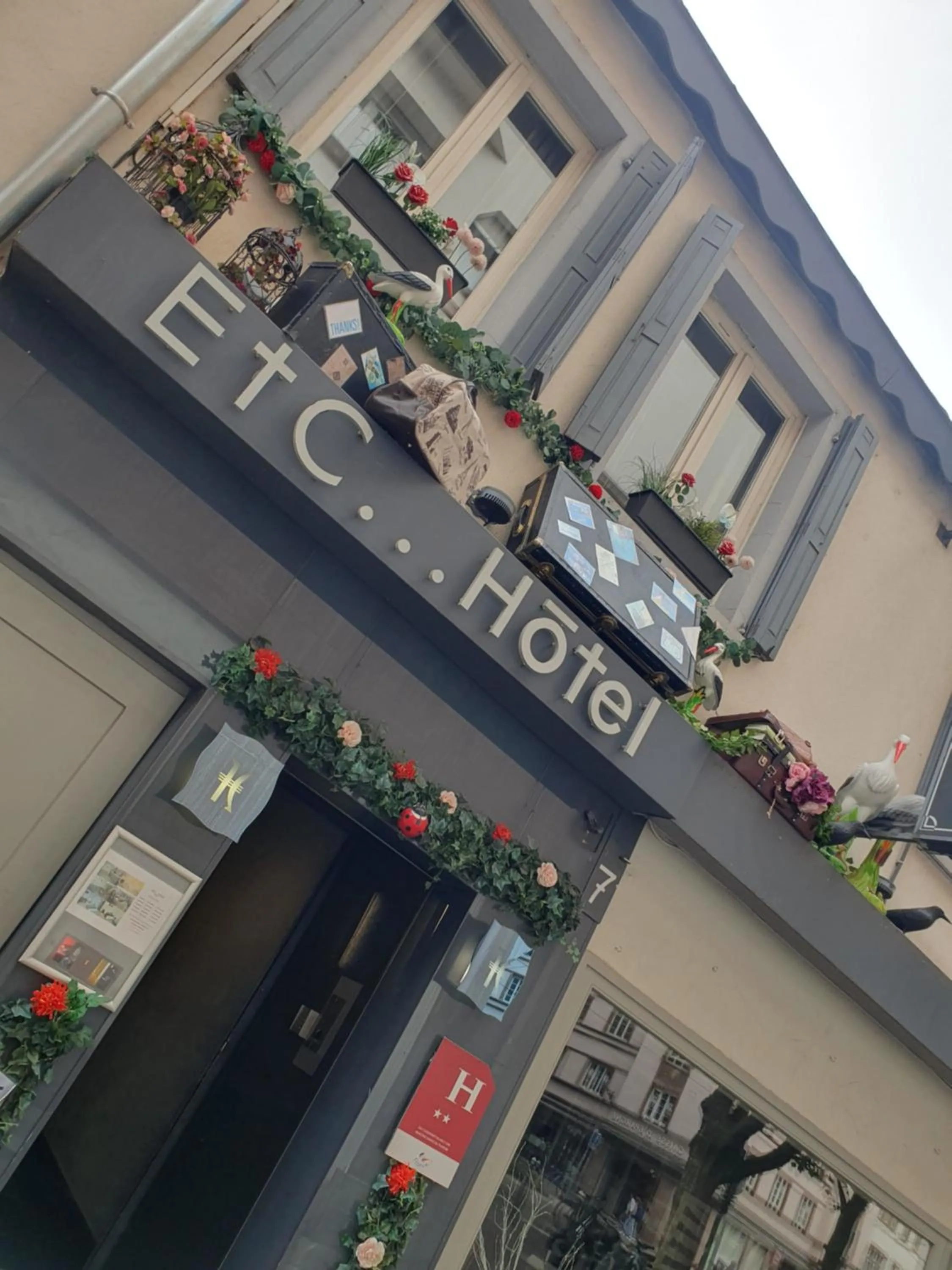 Property building in EtC...Hôtel - Strasbourg Hyper Centre