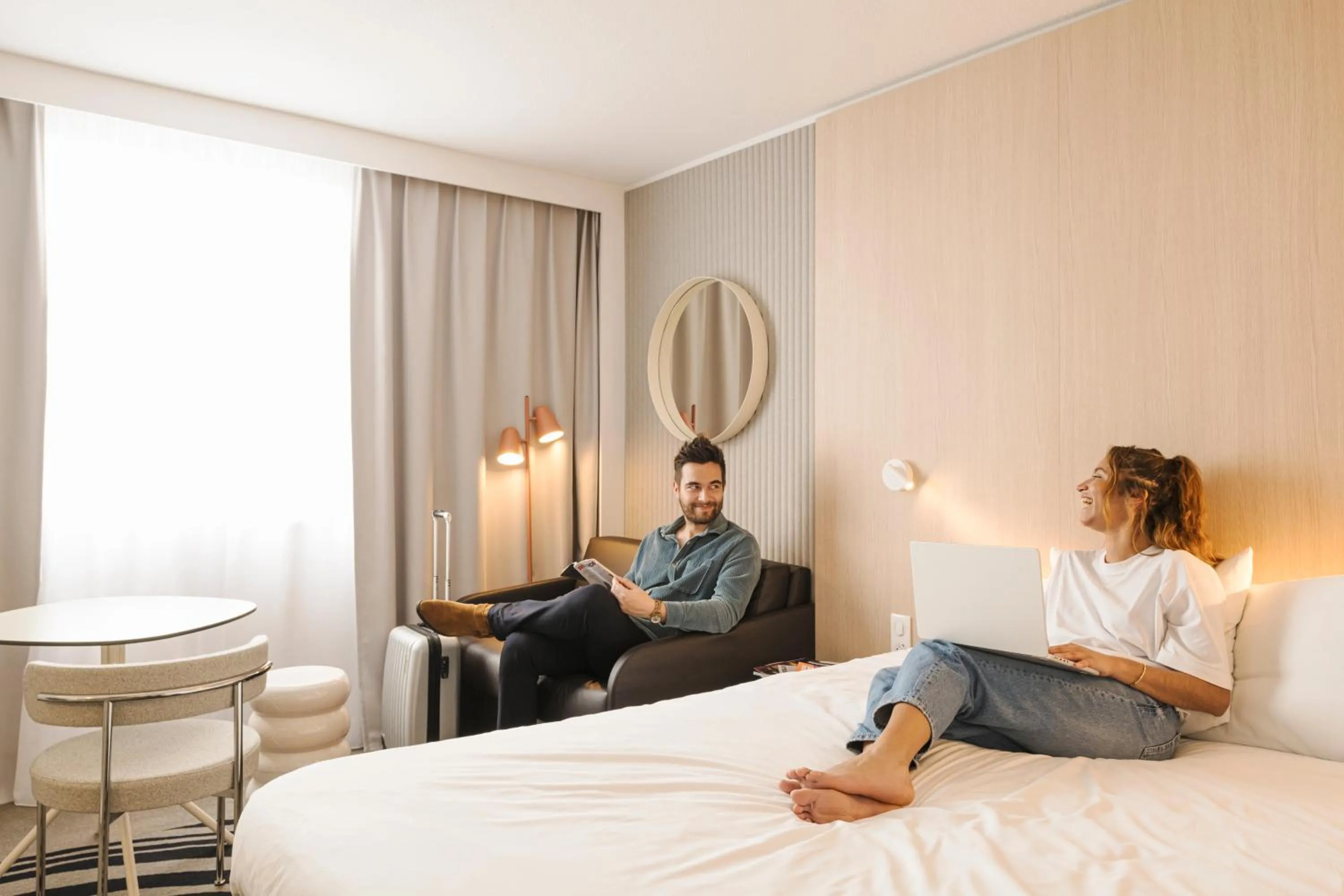 Bedroom, Bed in Novotel Bordeaux Lac