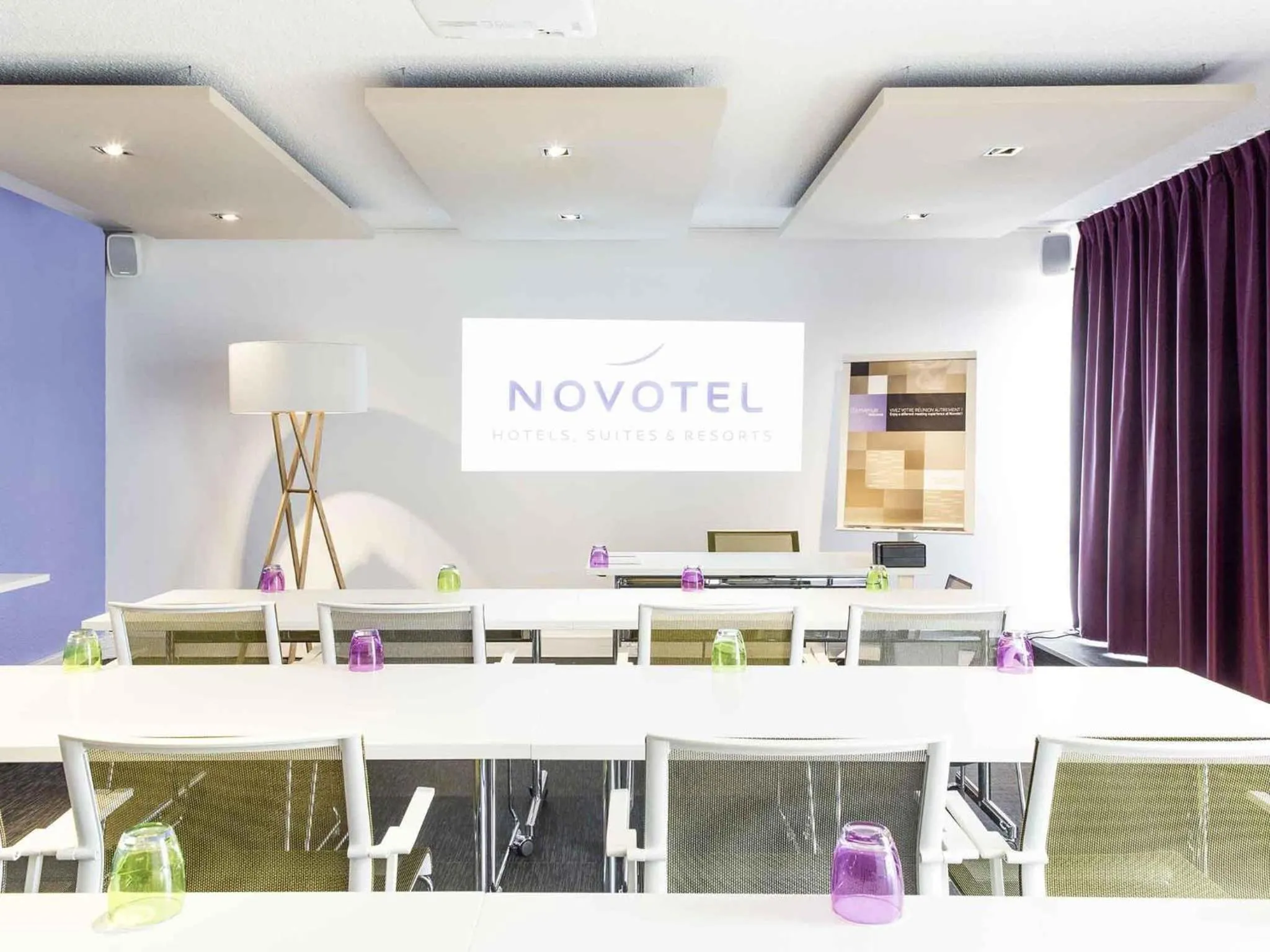 Meeting/conference room in Novotel Bordeaux Lac
