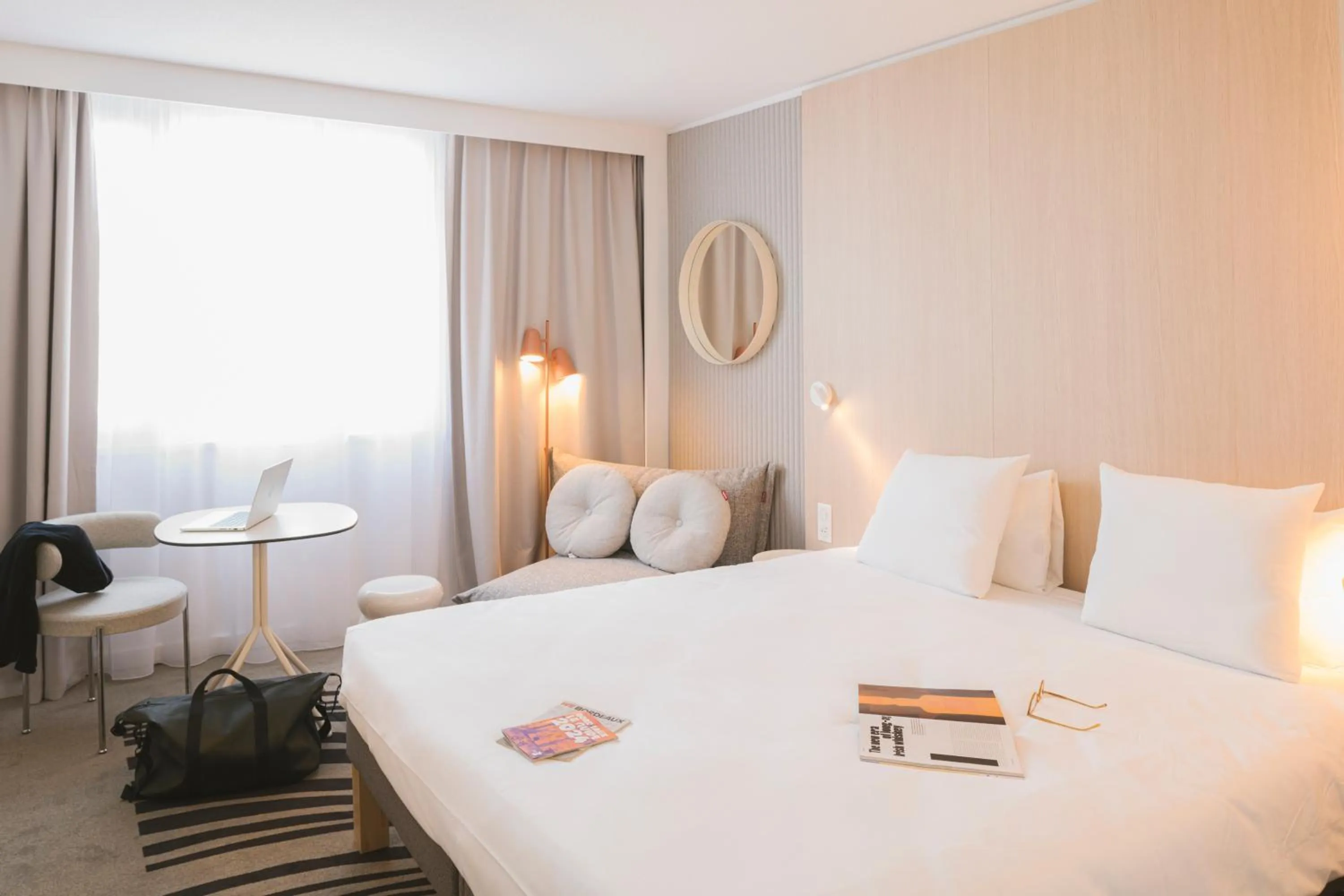 Bedroom, Bed in Novotel Bordeaux Lac