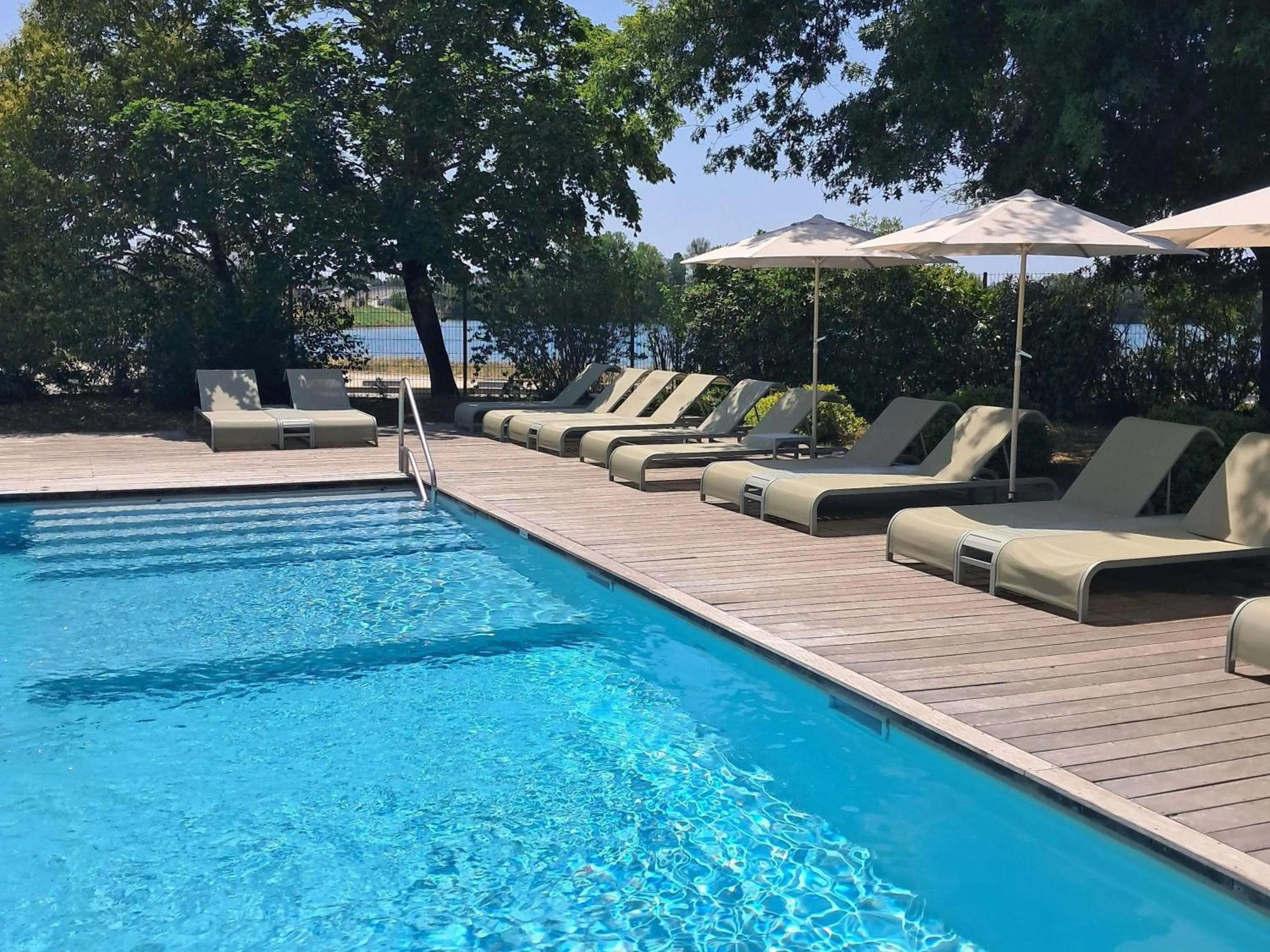Pool view in Novotel Bordeaux Lac