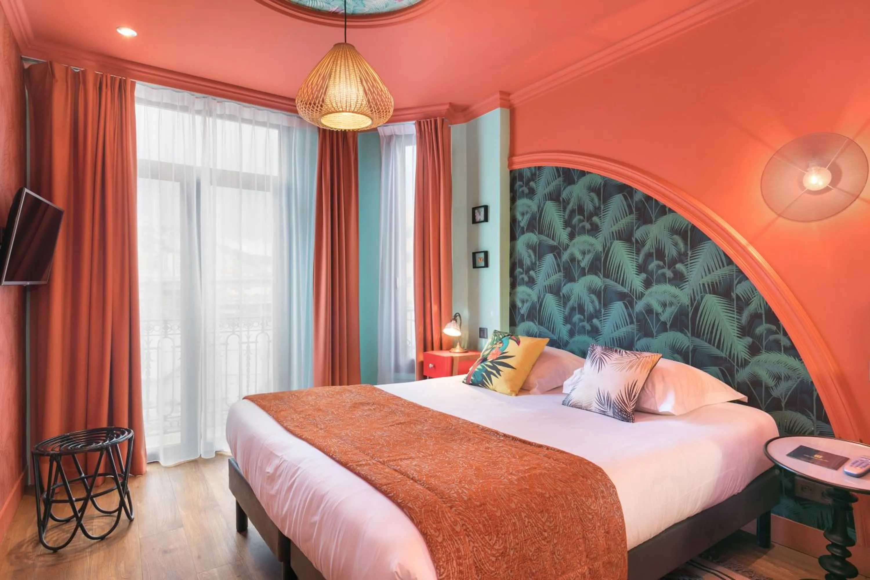 Bedroom, Bed in Villa Bougainville by Happyculture