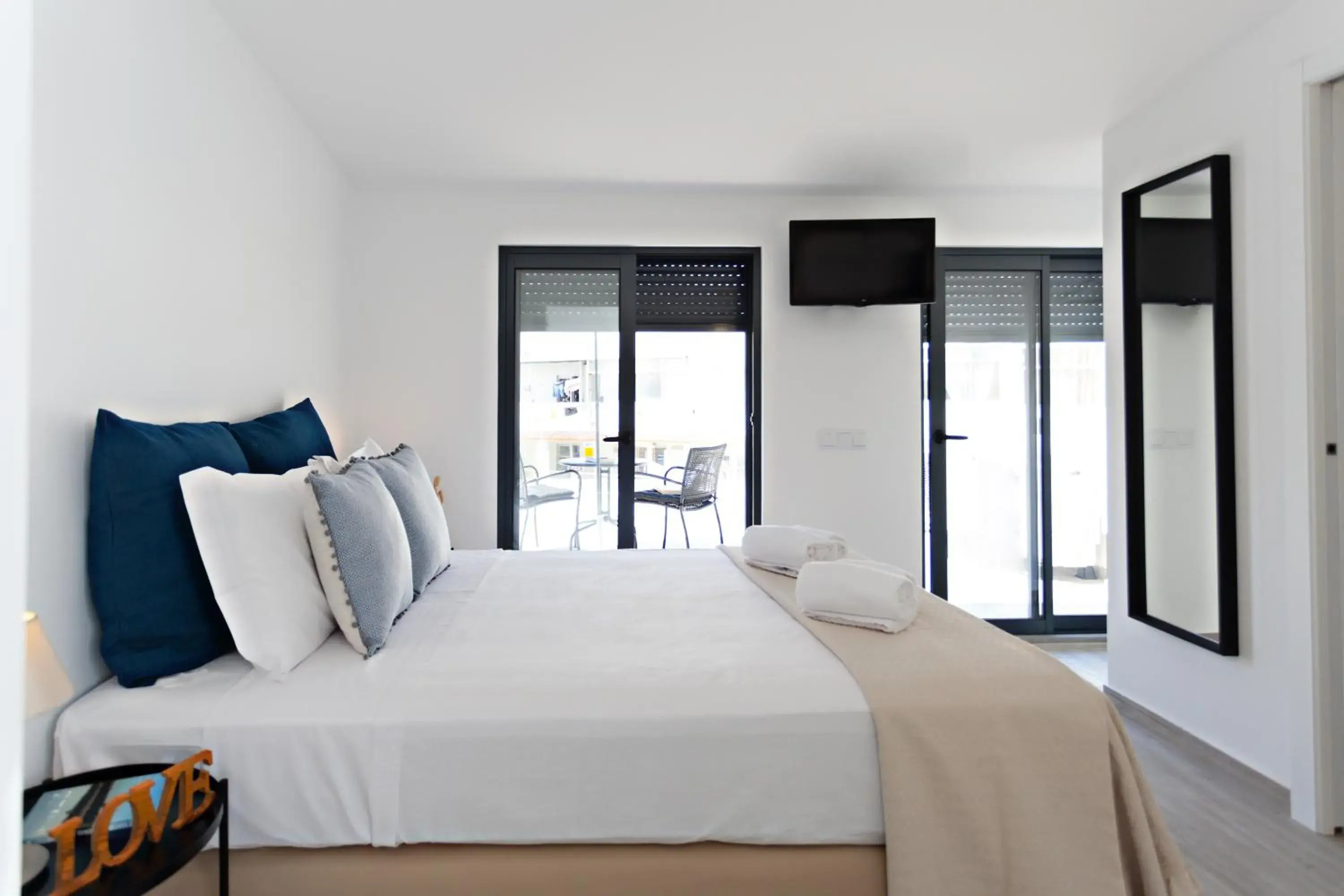 Double Room with Terrace in Faro Clara Suites Double Room with Terrace in Faro Clara Suites