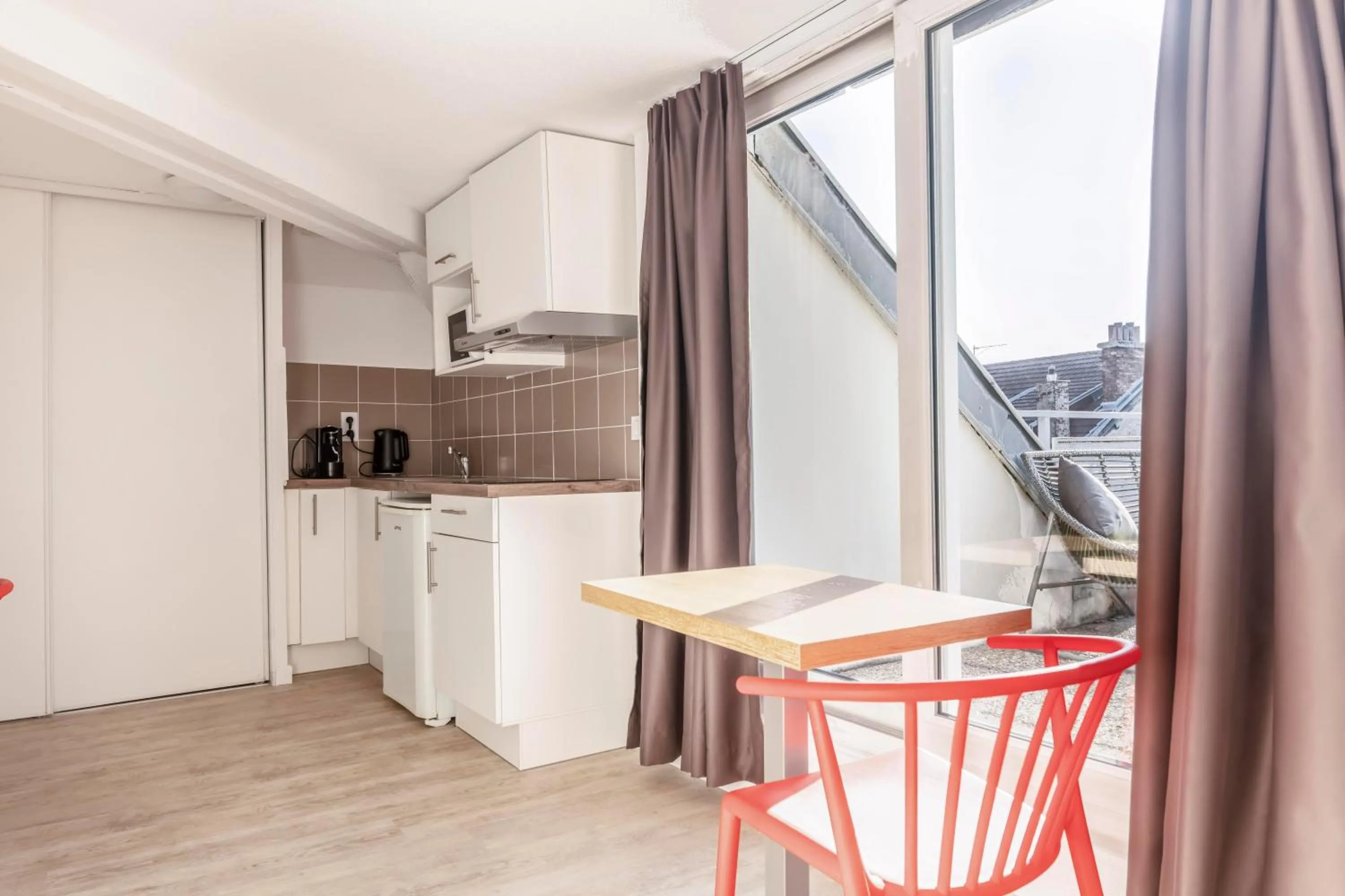 Patio in Residhotel Le Central'Gare