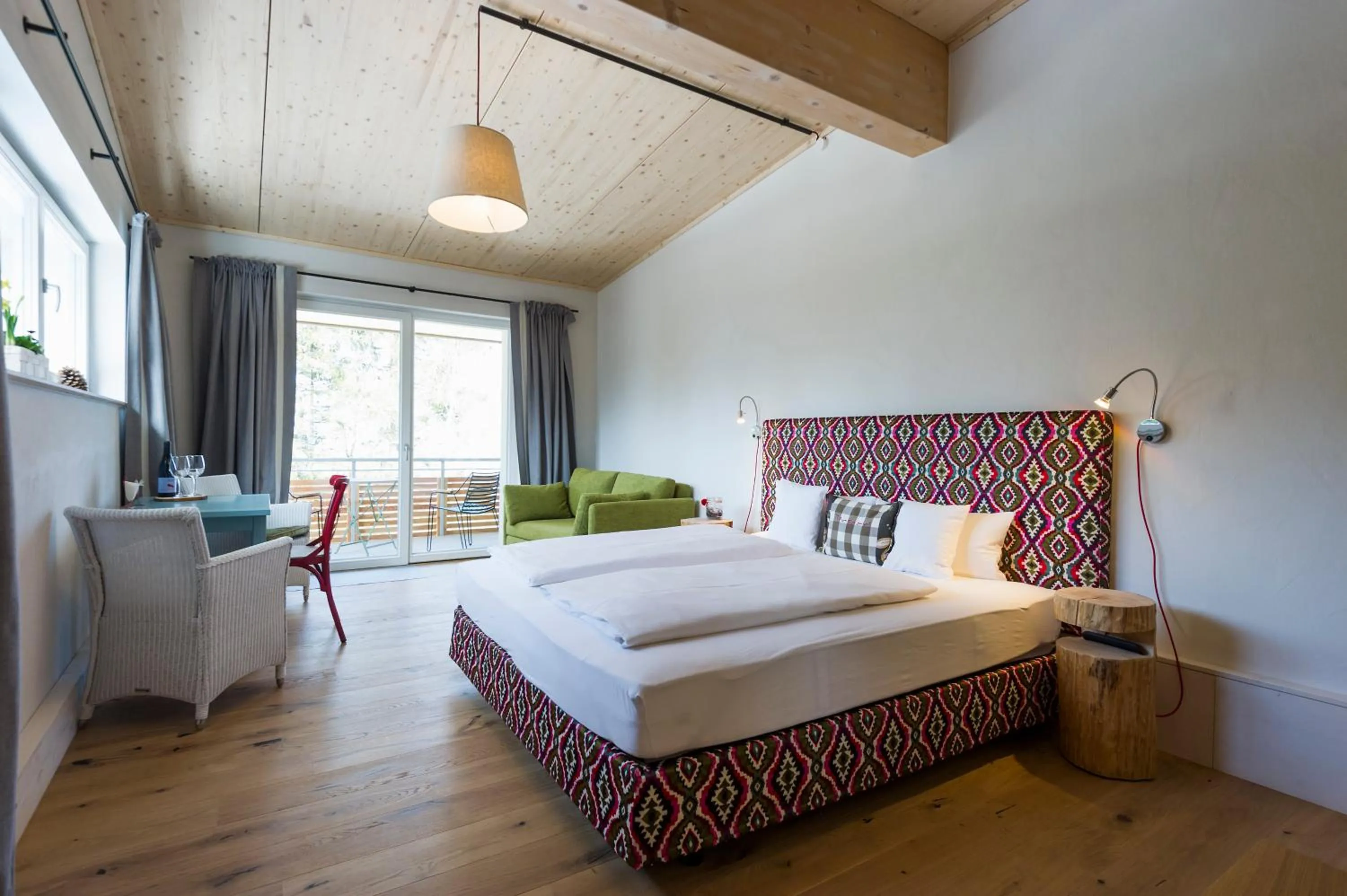 Photo of the whole room, Bed in Berghaus Freiburg - Appartement Hotel auf dem Schauinsland