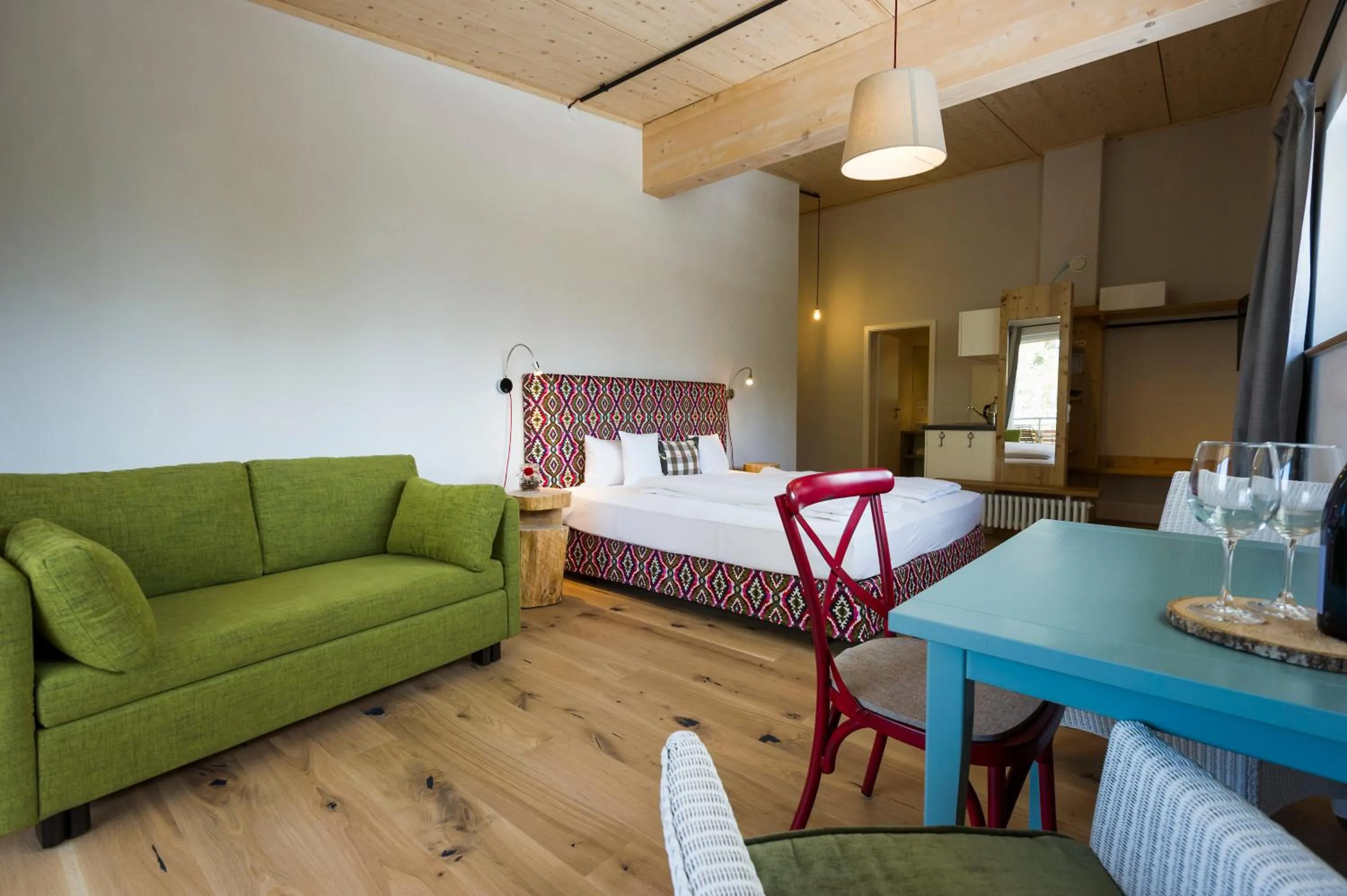 Photo of the whole room, Bed in Berghaus Freiburg - Appartement Hotel auf dem Schauinsland