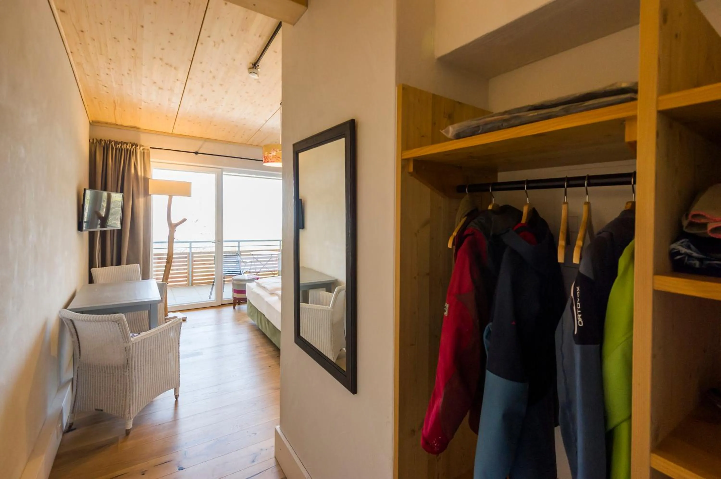 TV and multimedia in Berghaus Freiburg - Appartement Hotel auf dem Schauinsland