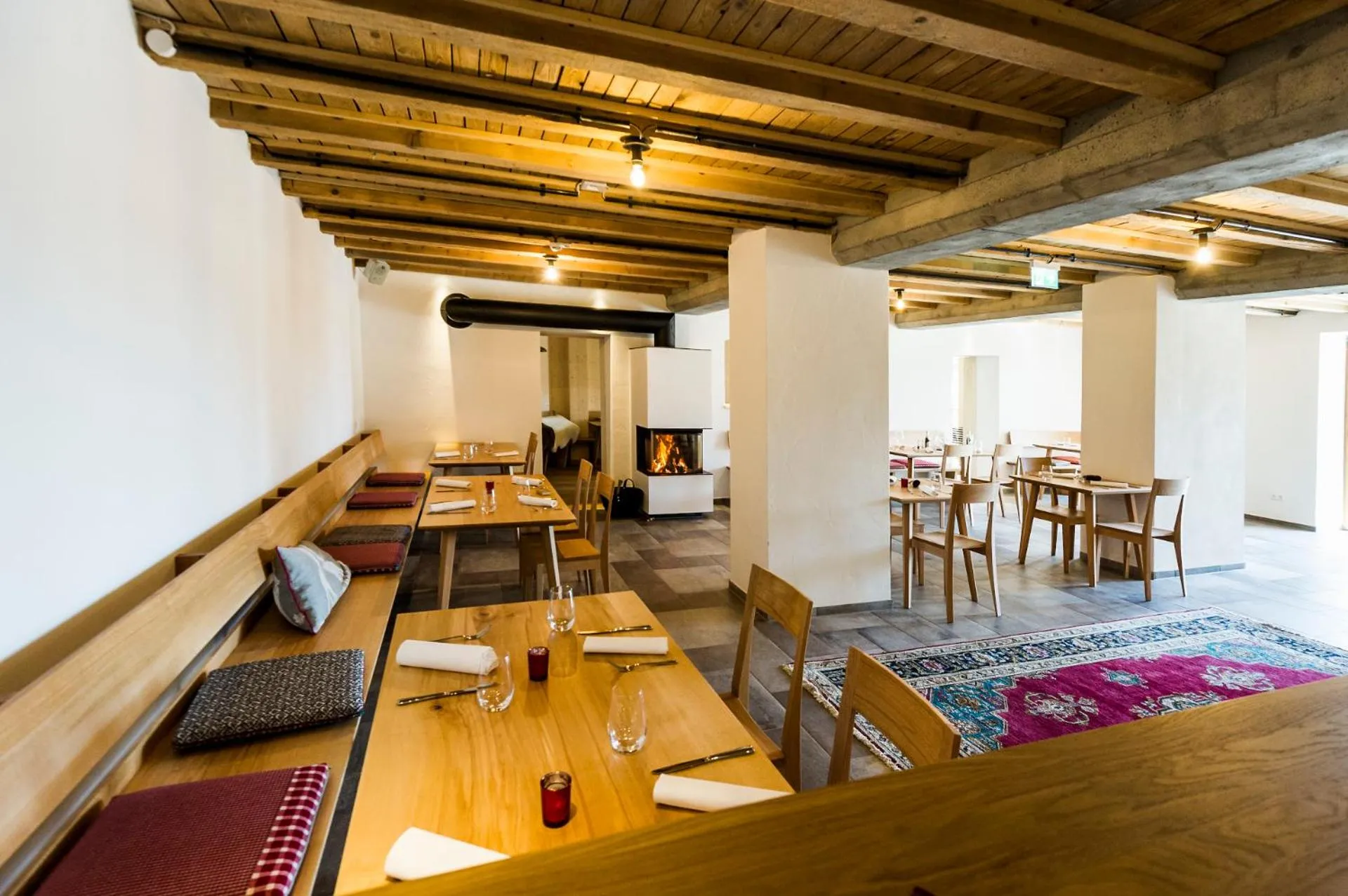 Restaurant/places to eat in Berghaus Freiburg - Appartement Hotel auf dem Schauinsland