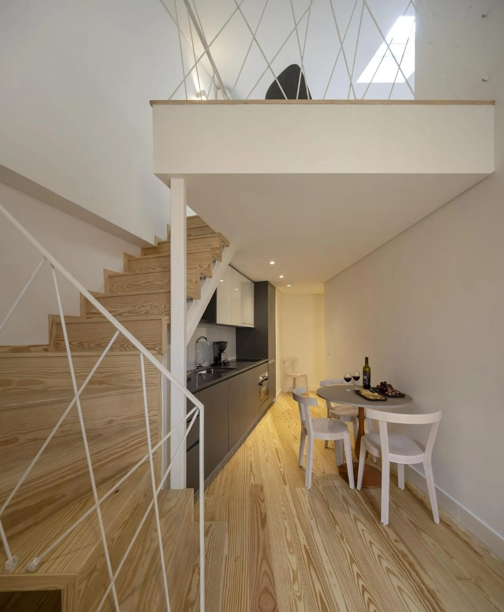 Dining area in Lisbon Serviced Apartments - Santos