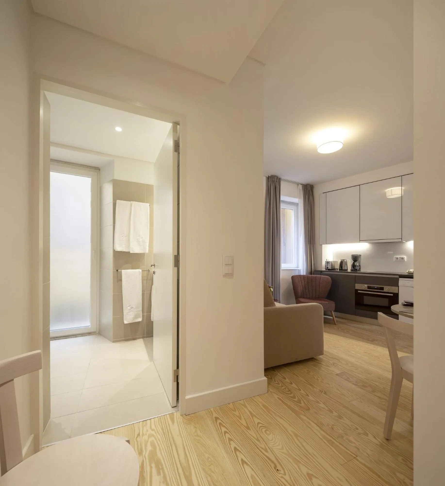 Kitchen or kitchenette in Lisbon Serviced Apartments - Santos