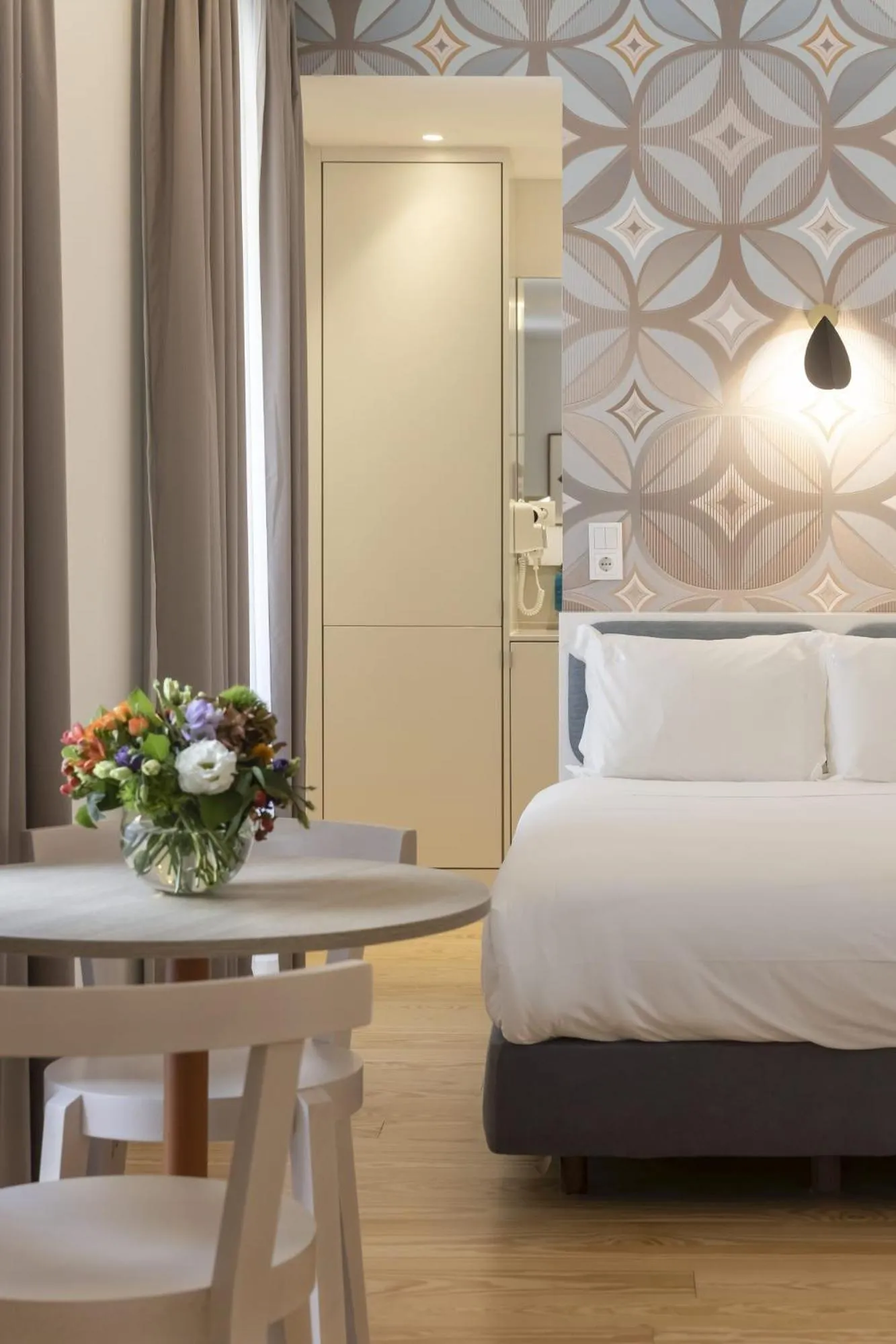 Bedroom, Bed in Lisbon Serviced Apartments - Santos