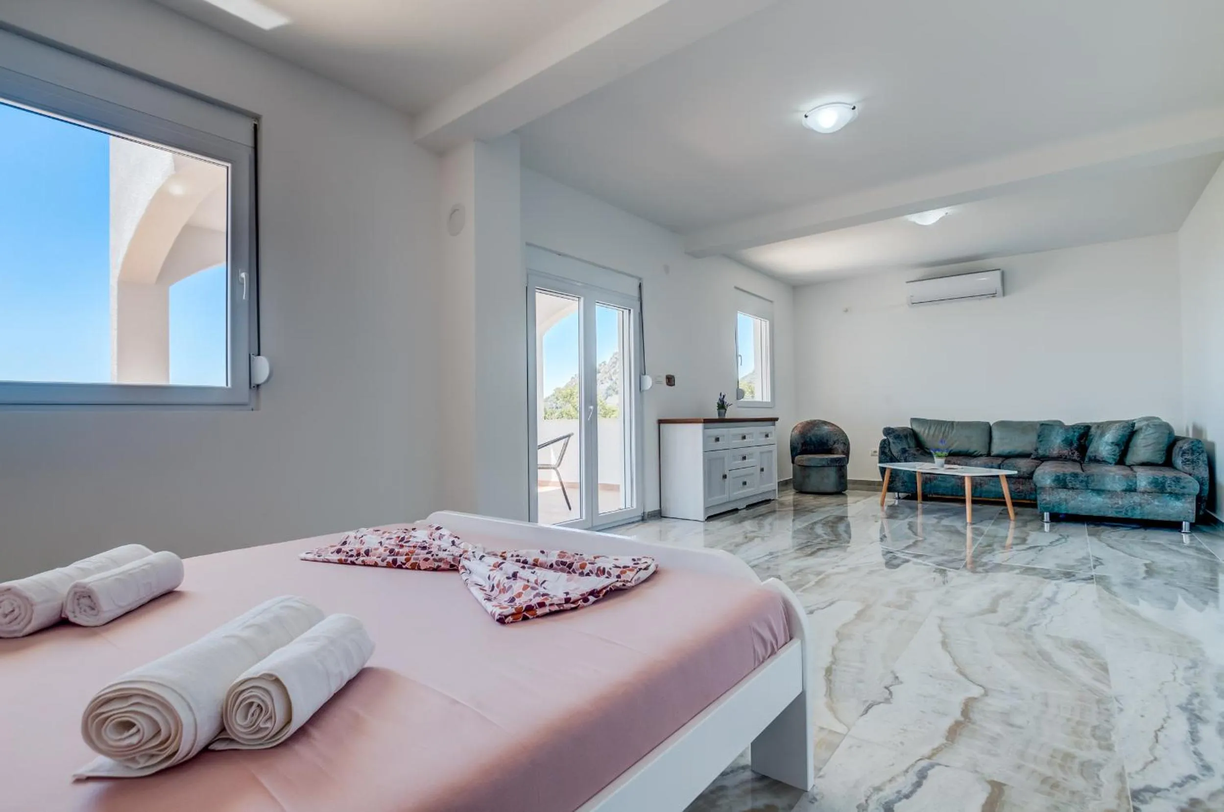 Bed in Dolaca Villas