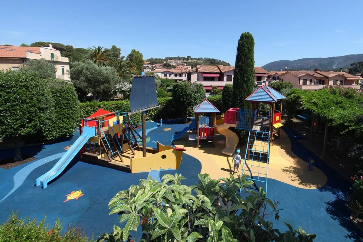 Children play ground in Elba Vip