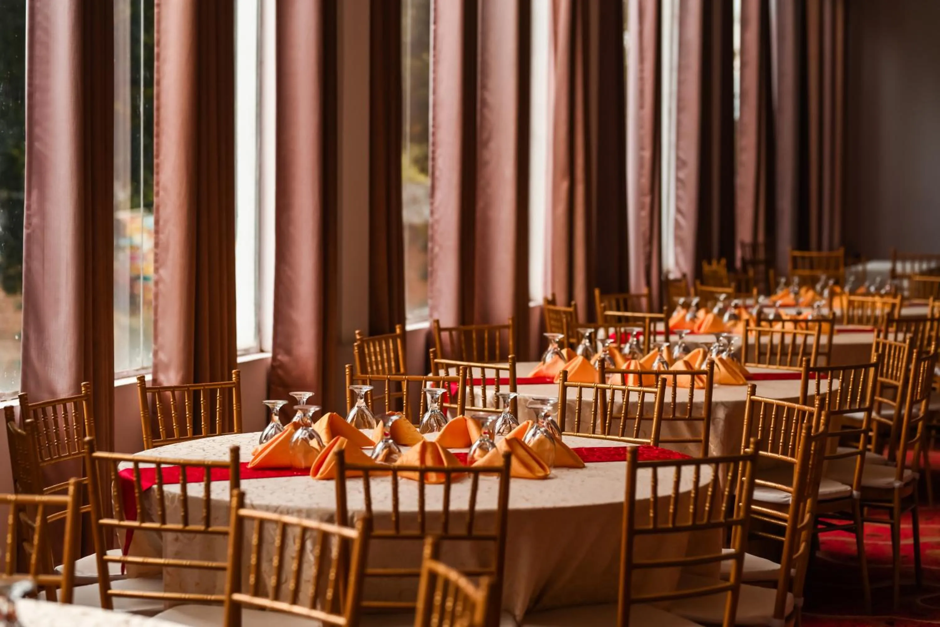 Restaurant/places to eat in Agbo Hotel