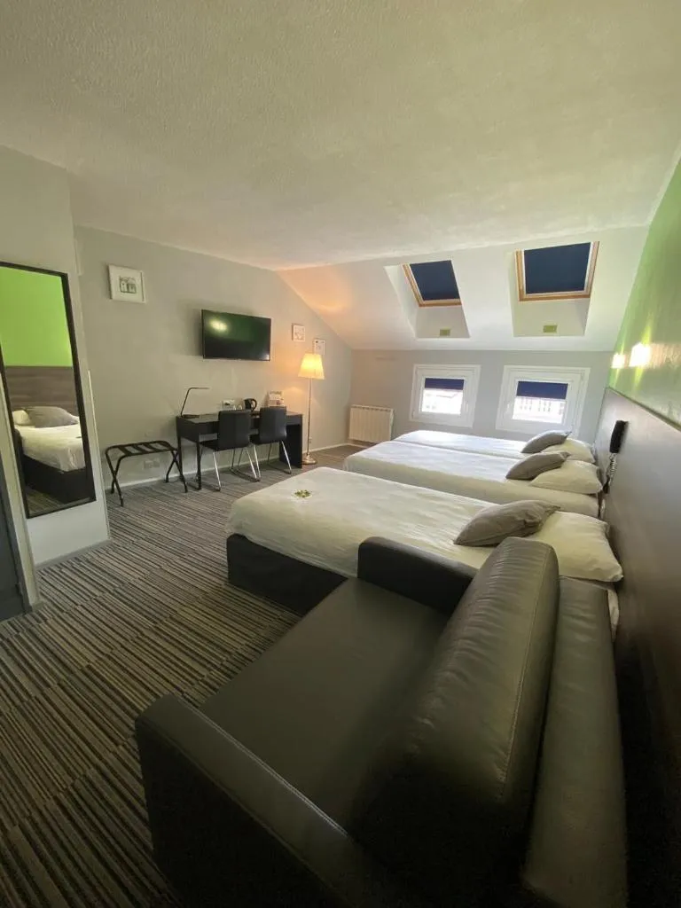 Bed in Hôtel Bagatelle