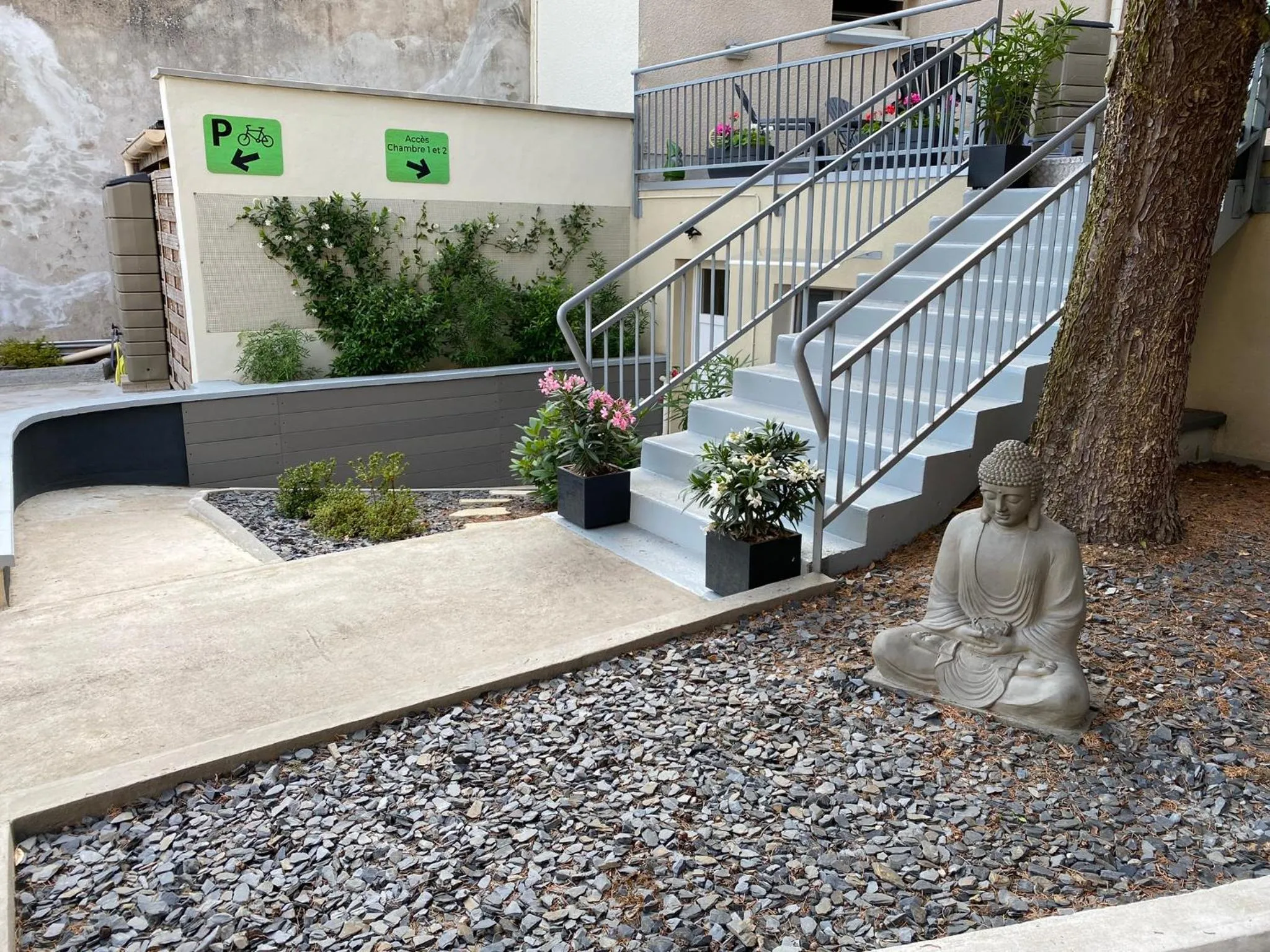 Garden in Hôtel Bagatelle