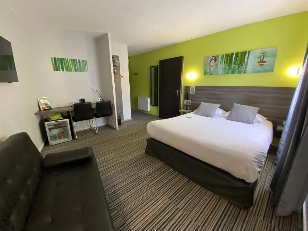 Bed in Hôtel Bagatelle