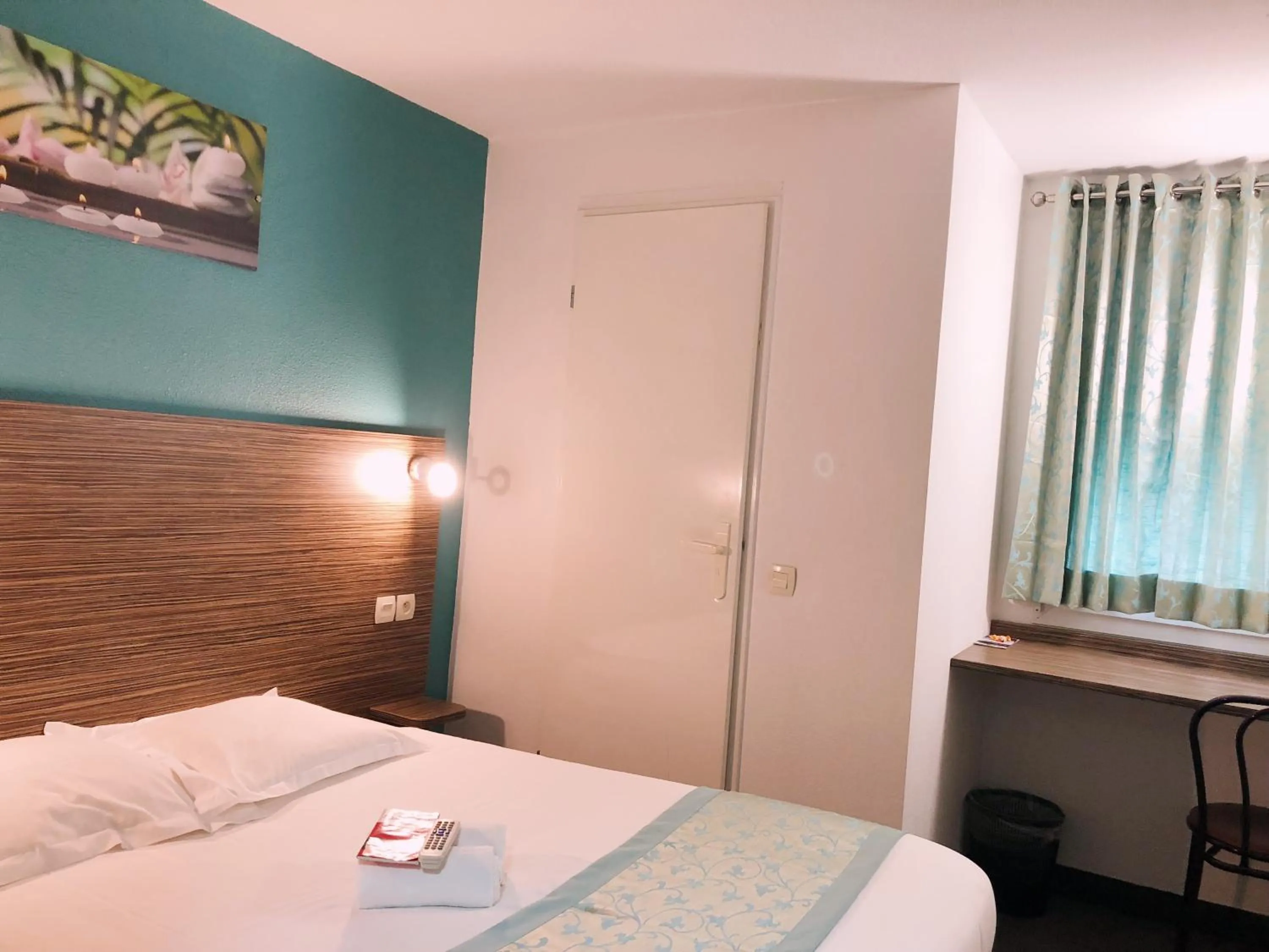 Bed in Fasthotel Lens Noyelles Godault