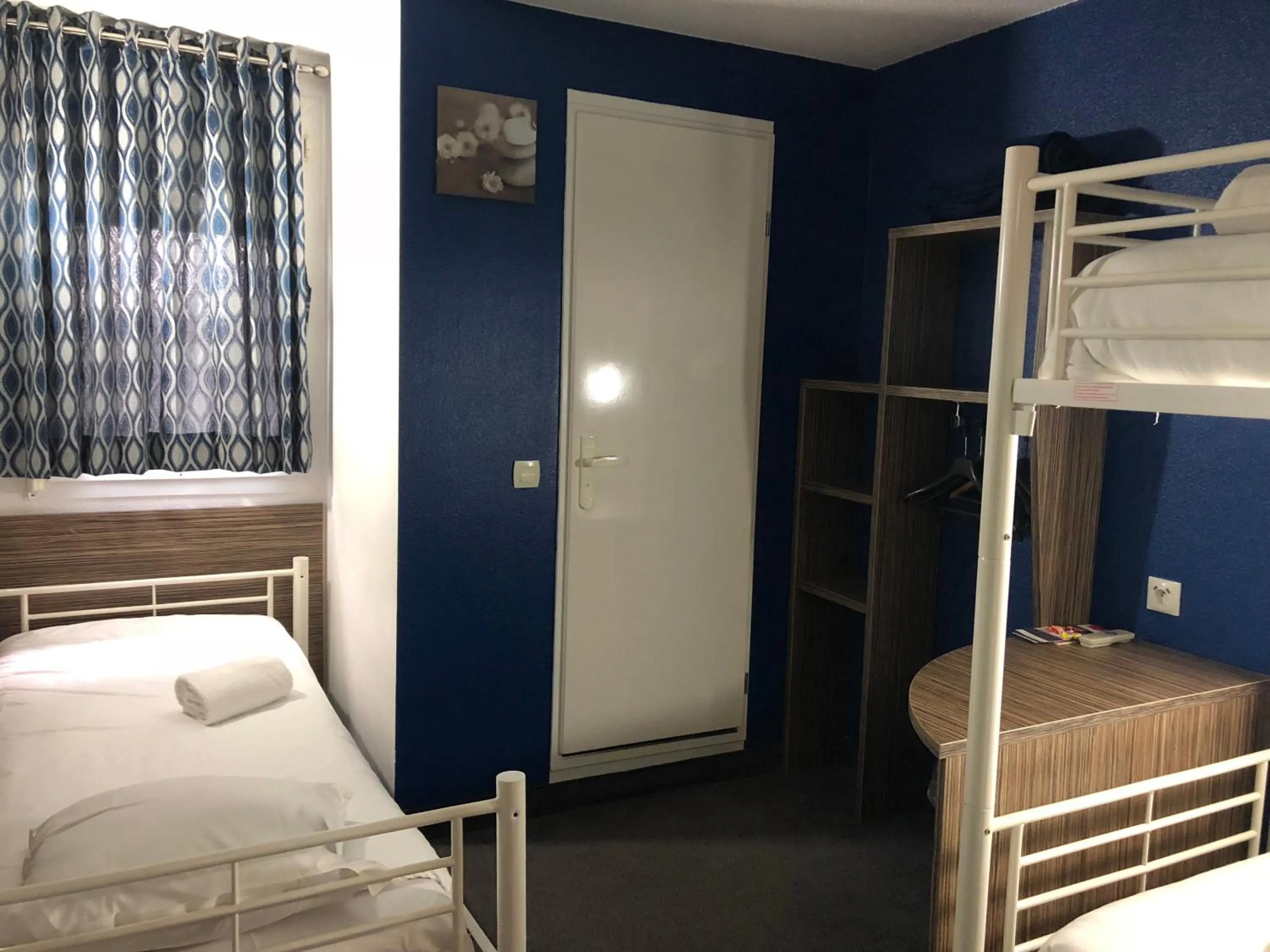 Bed in Fasthotel Lens Noyelles Godault