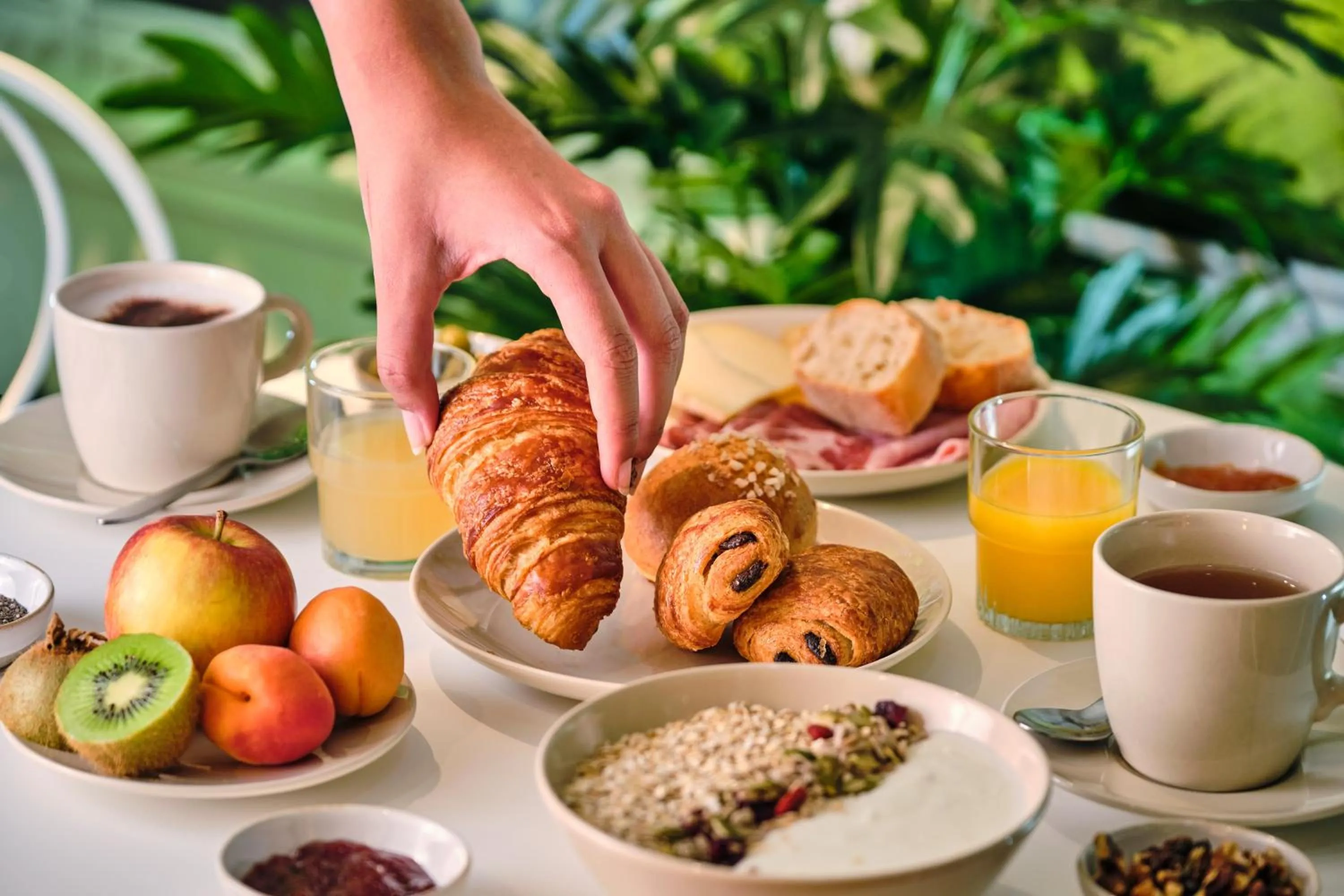 Breakfast in Posy Hotel by Happyculture