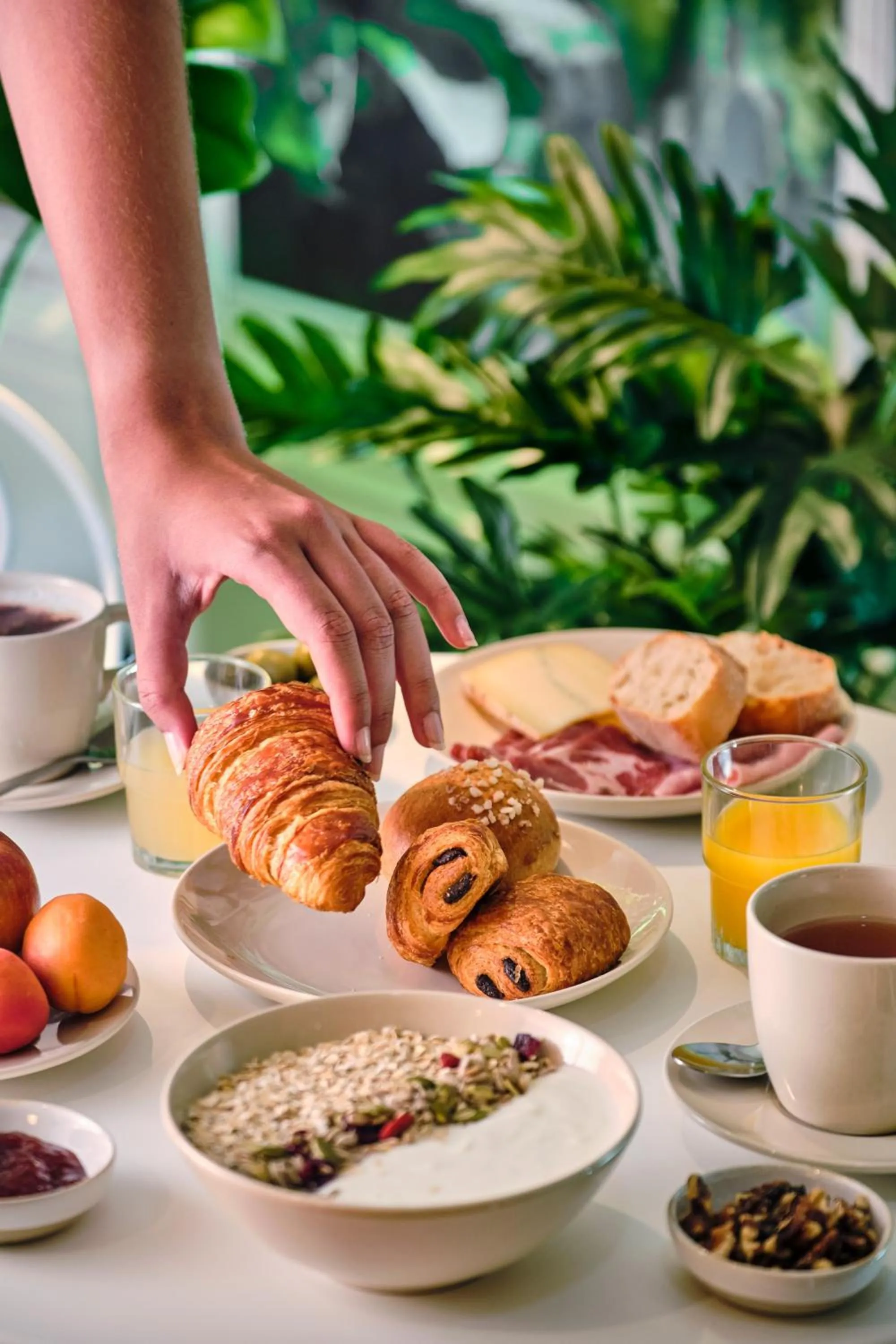 Breakfast in Posy Hotel by Happyculture