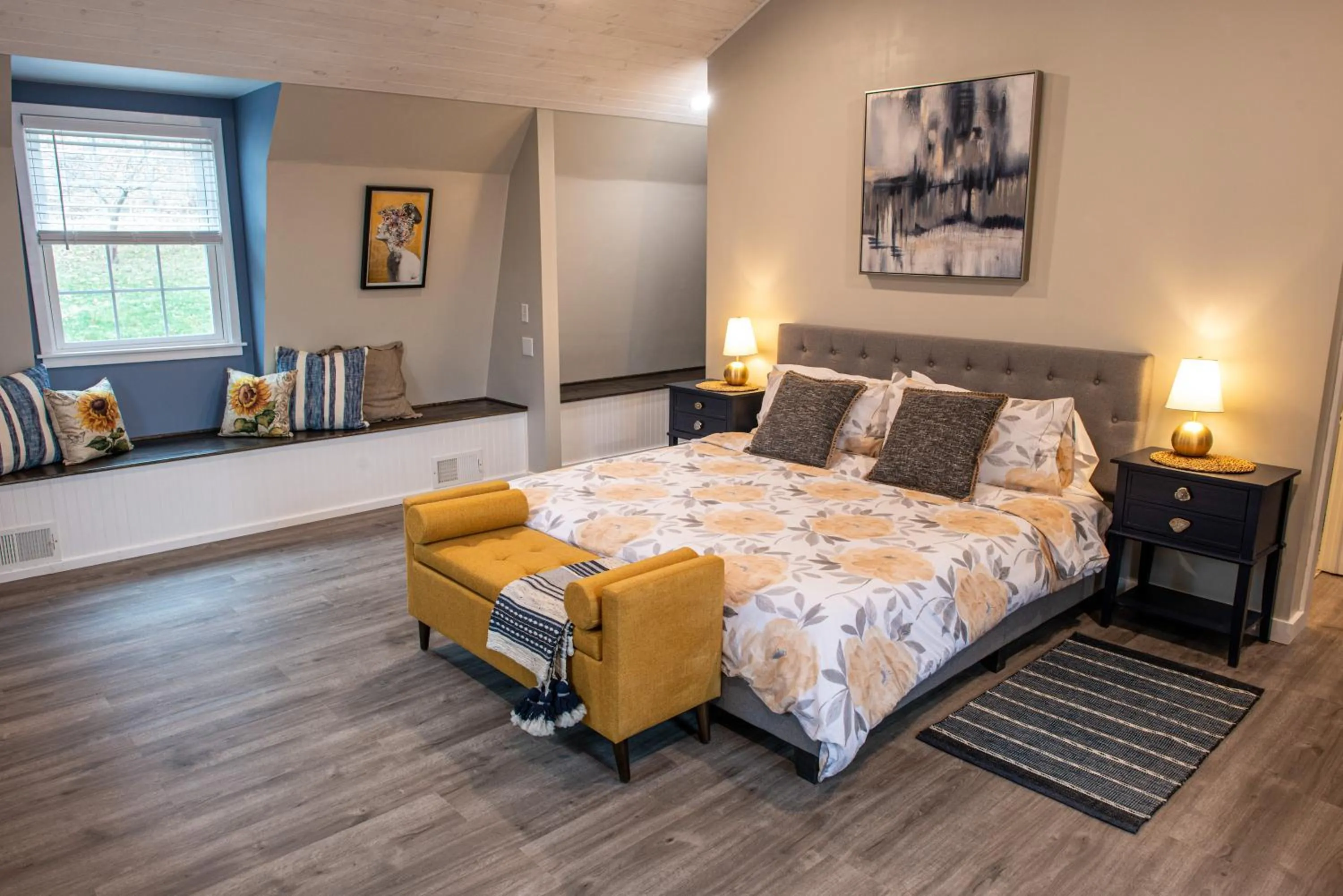 Bed in Moonshadow B&B