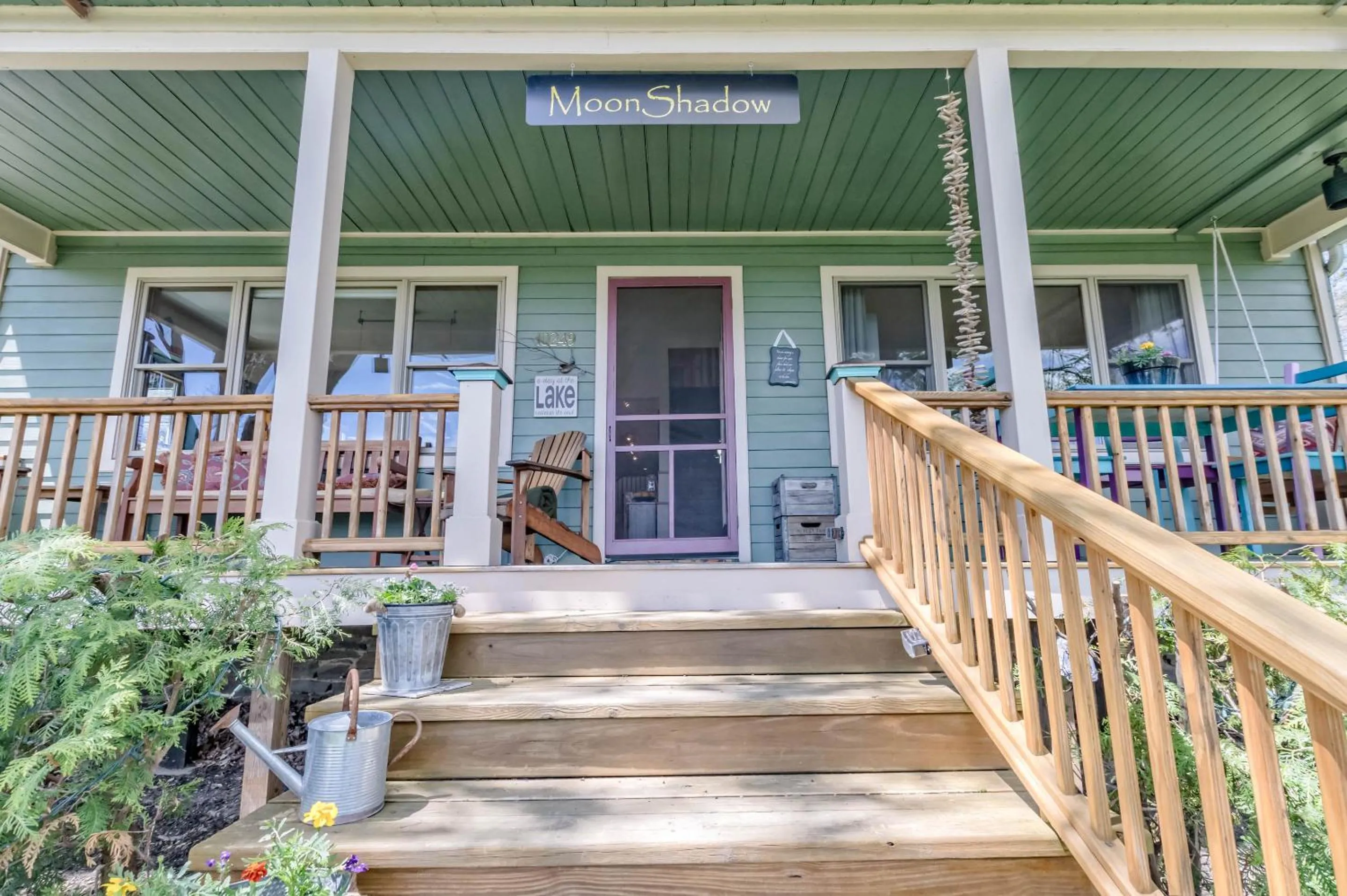 Facade/entrance in Moonshadow B&B