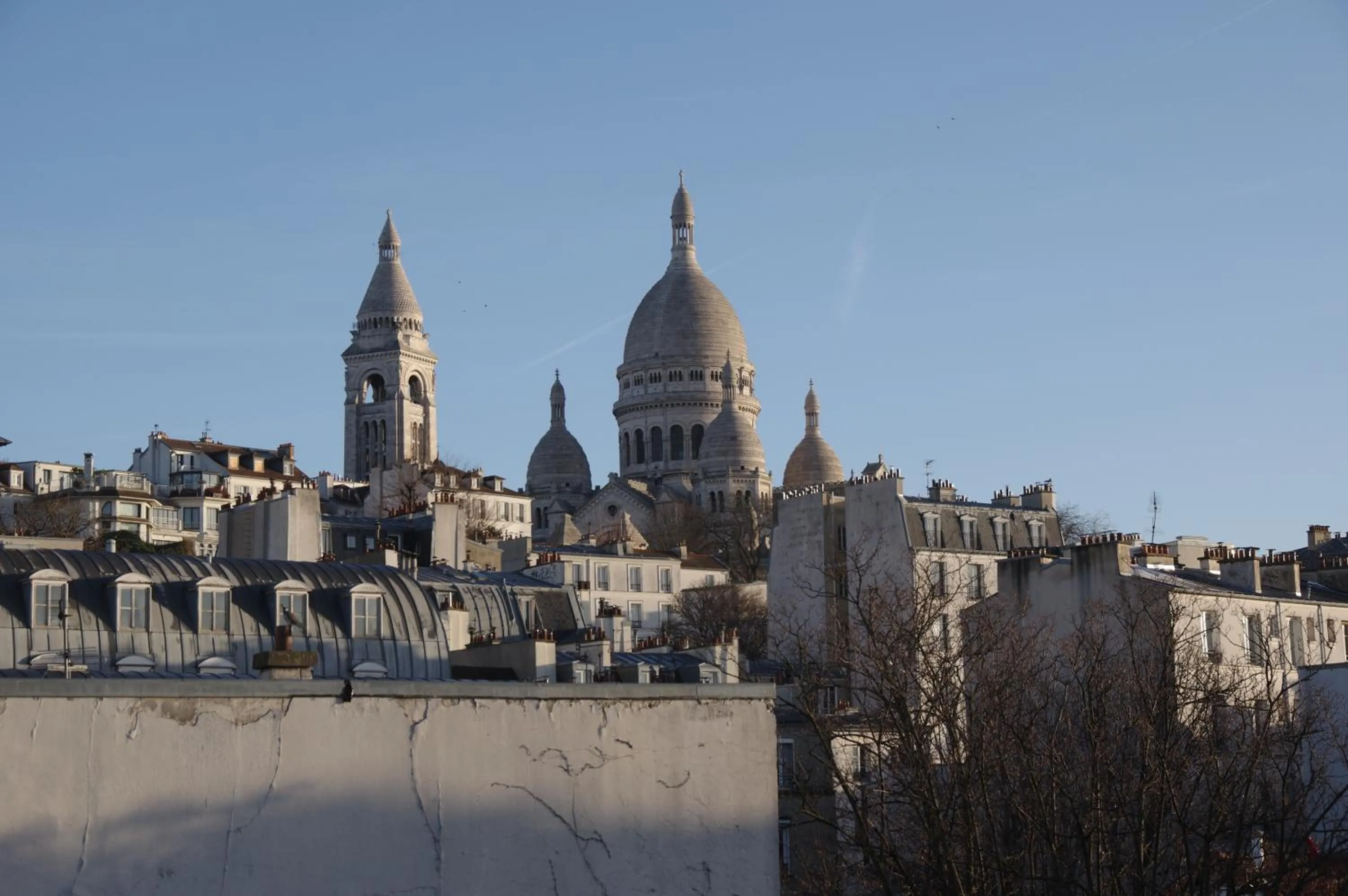 Landmark view in Hôtel Regyn's Montmartre