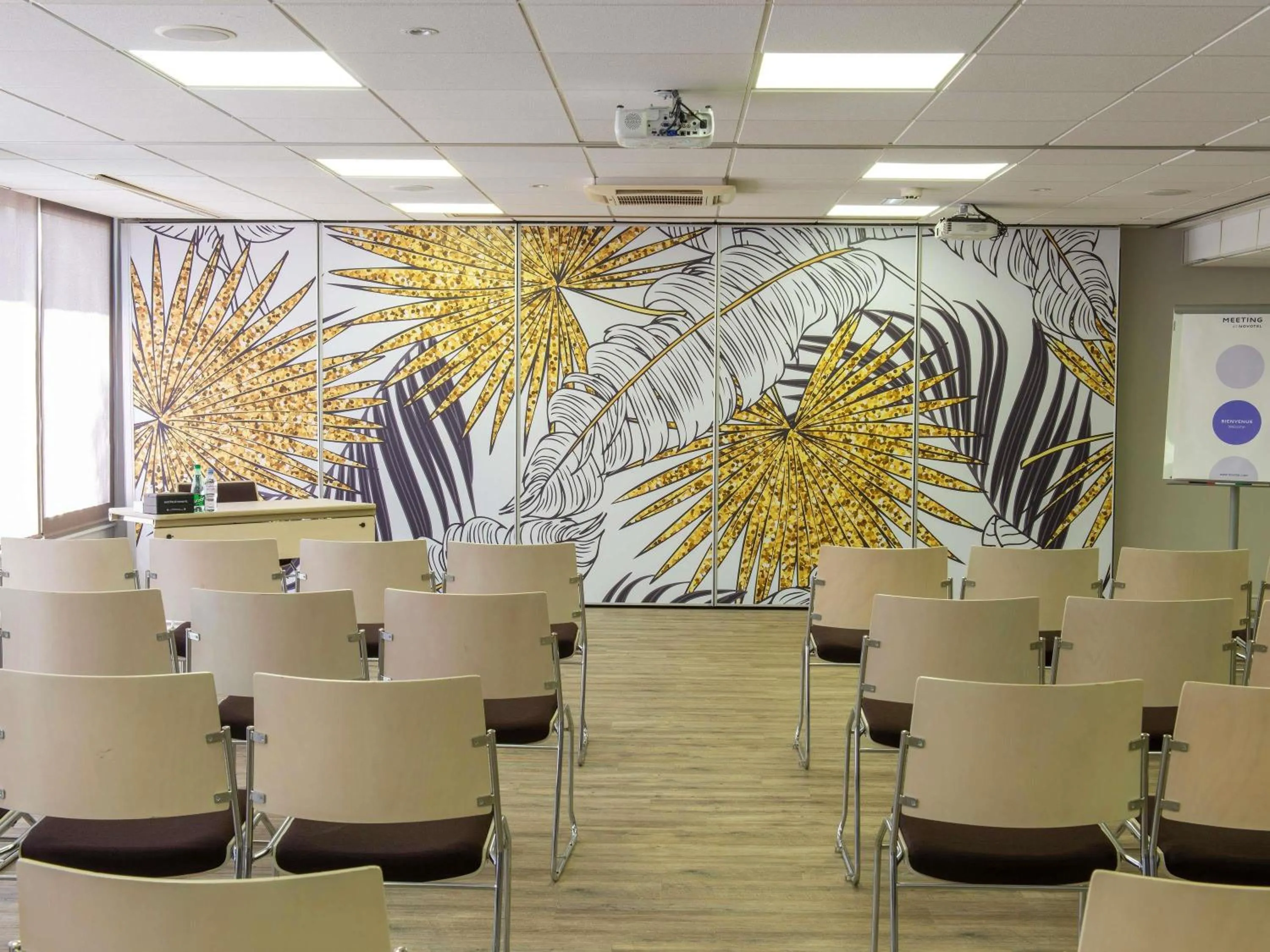 Meeting/conference room in Novotel La Grande Motte Golf