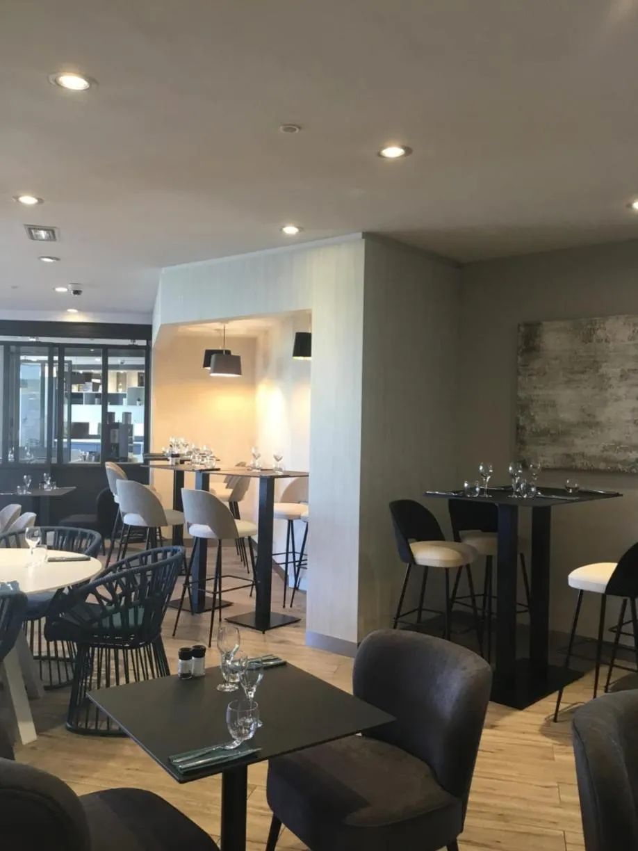 Restaurant/places to eat in Novotel La Grande Motte Golf