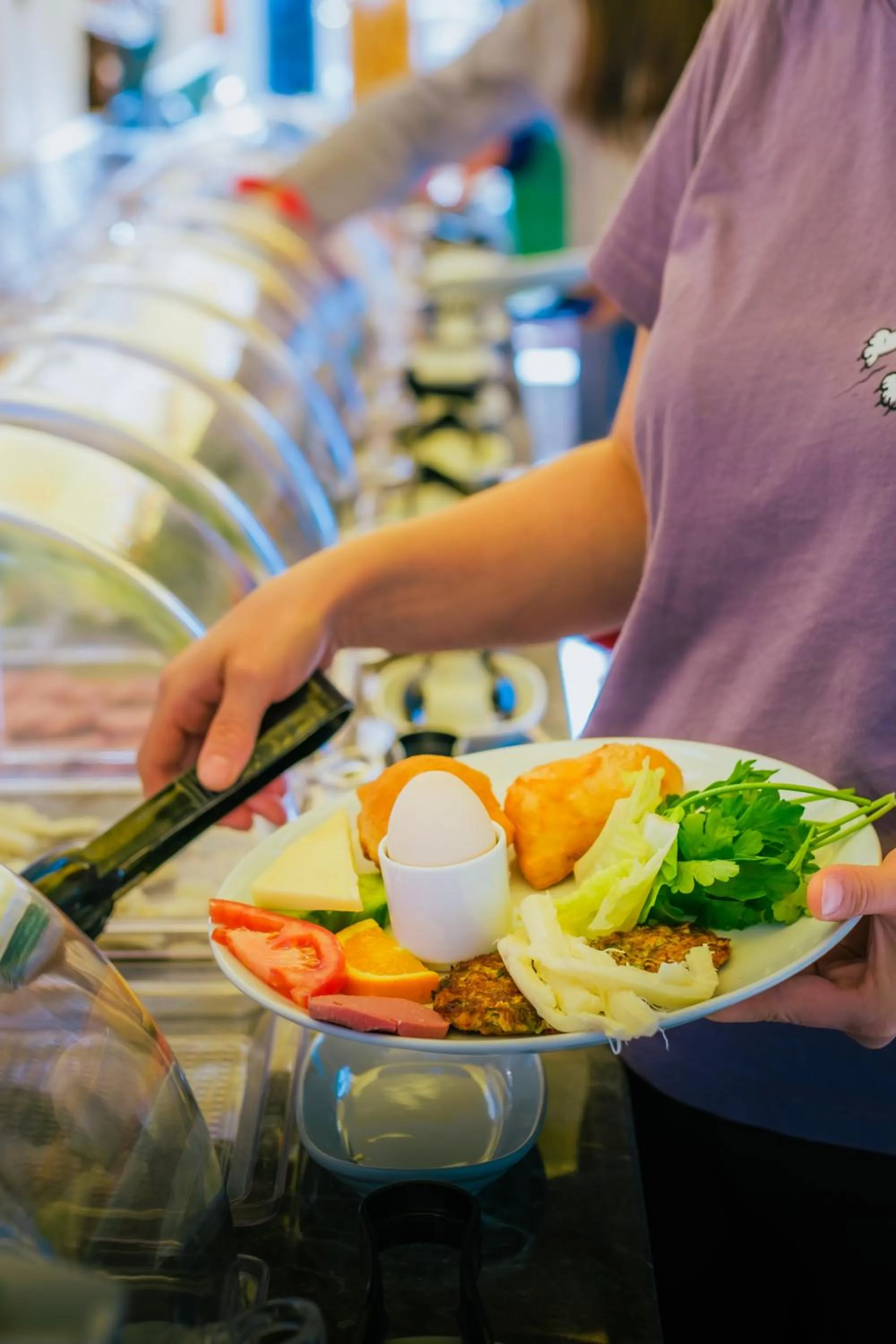 Restaurant/places to eat in Sardunya Otel ARKA BİNA