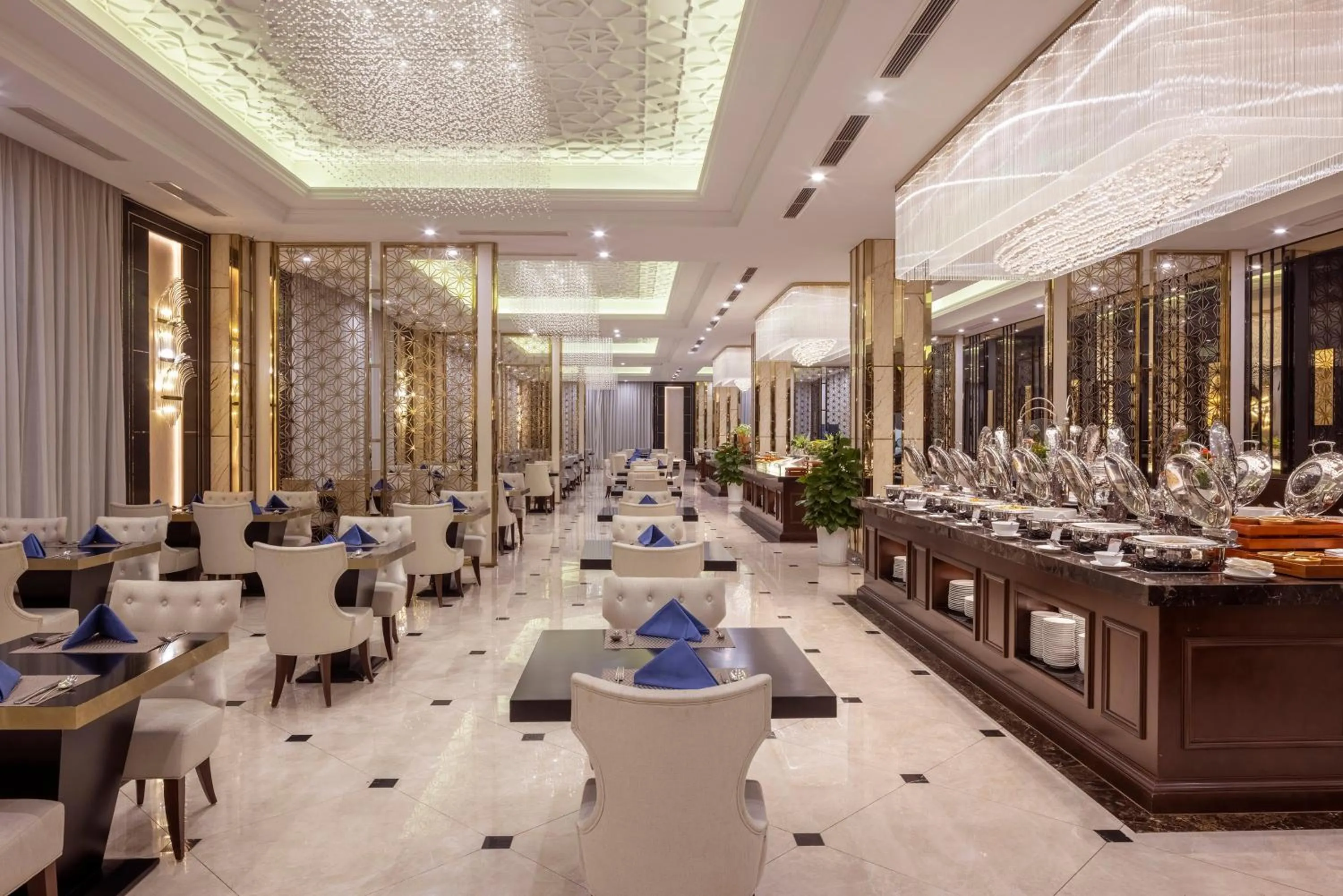 Restaurant/places to eat in Meliá Vinpearl Hai Phong Rivera