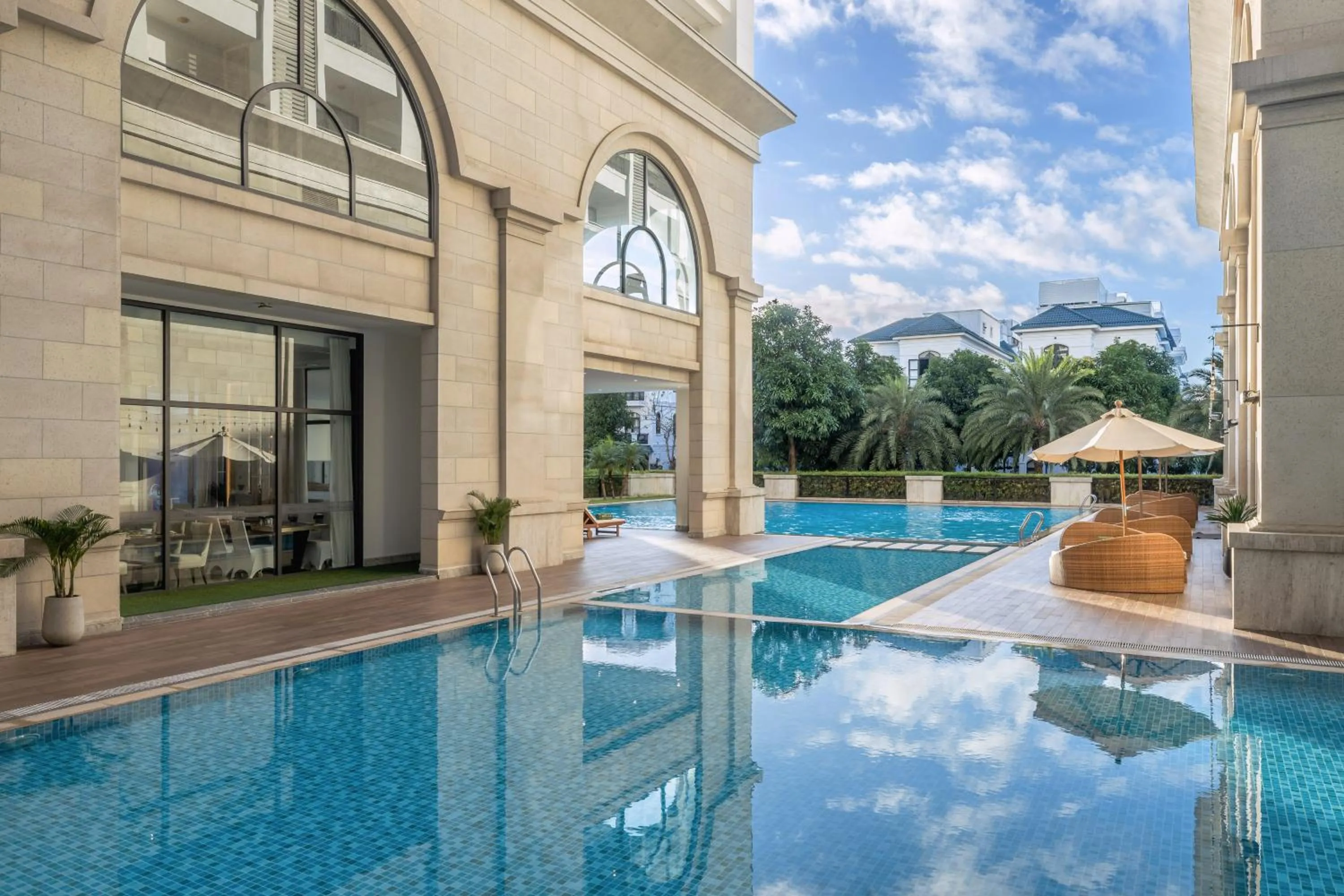 Pool view in Meliá Vinpearl Hai Phong Rivera