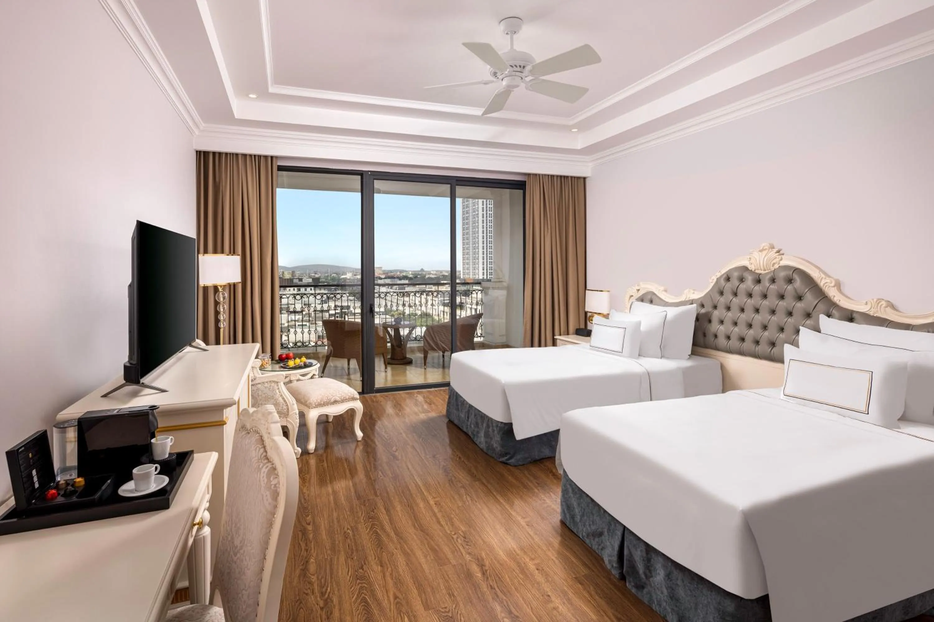 Bed in Meliá Vinpearl Hai Phong Rivera