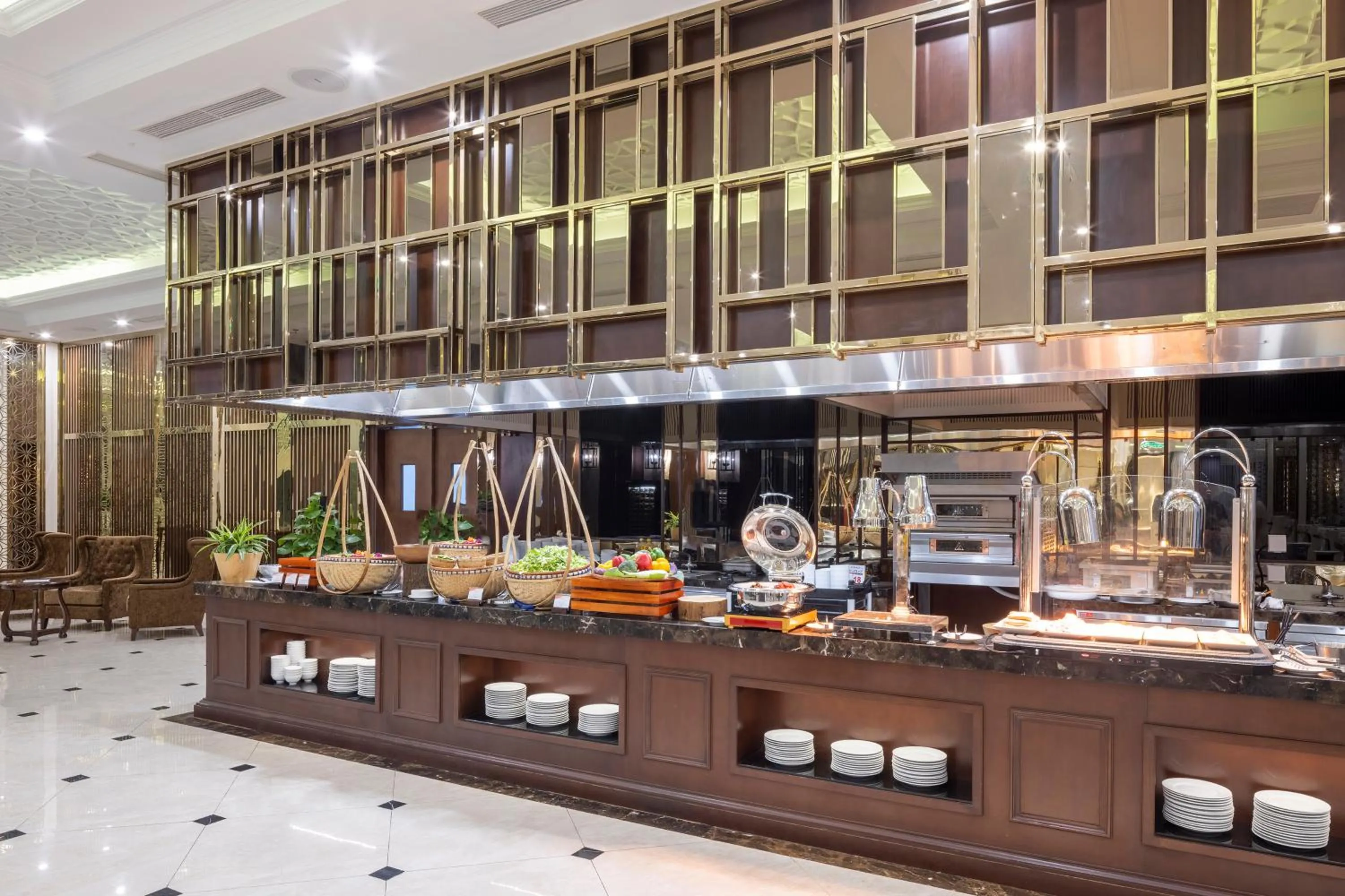 Restaurant/places to eat in Meliá Vinpearl Hai Phong Rivera