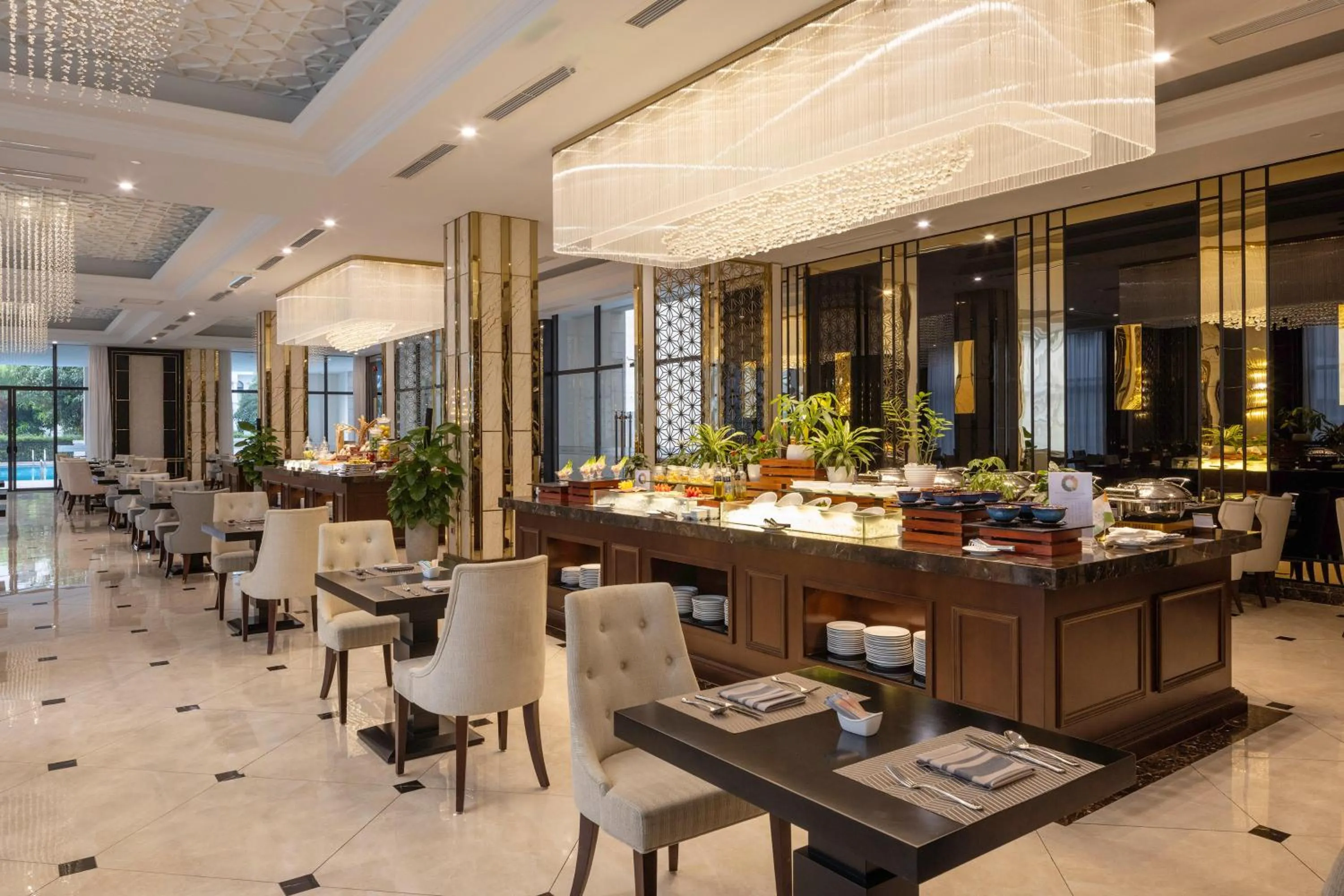 Restaurant/places to eat in Meliá Vinpearl Hai Phong Rivera