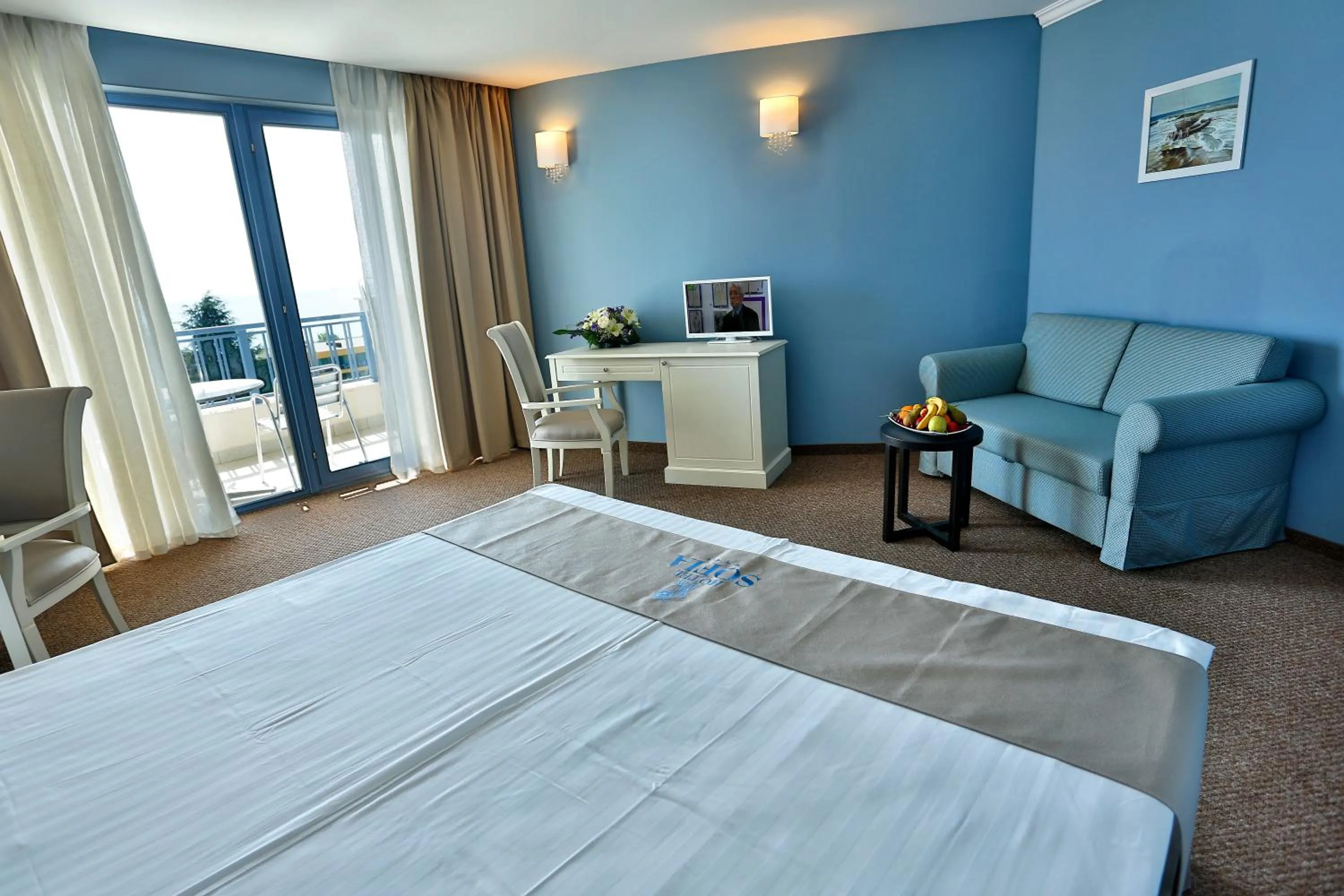 Shower, Bed in Sofia Hotel - All Inclusive & Private Beach