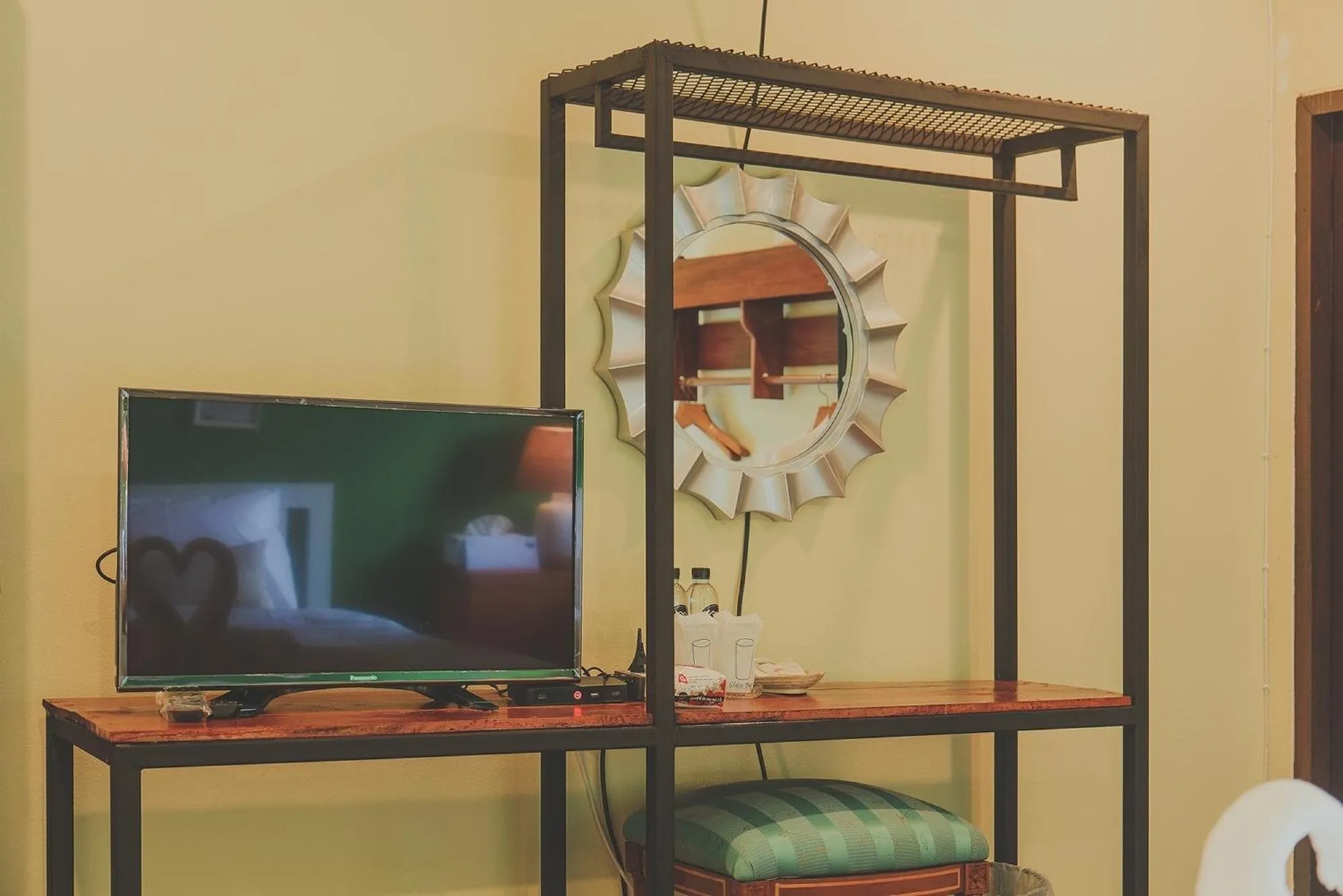 TV and multimedia, TV/Entertainment Center in Chill Vibe Hostel