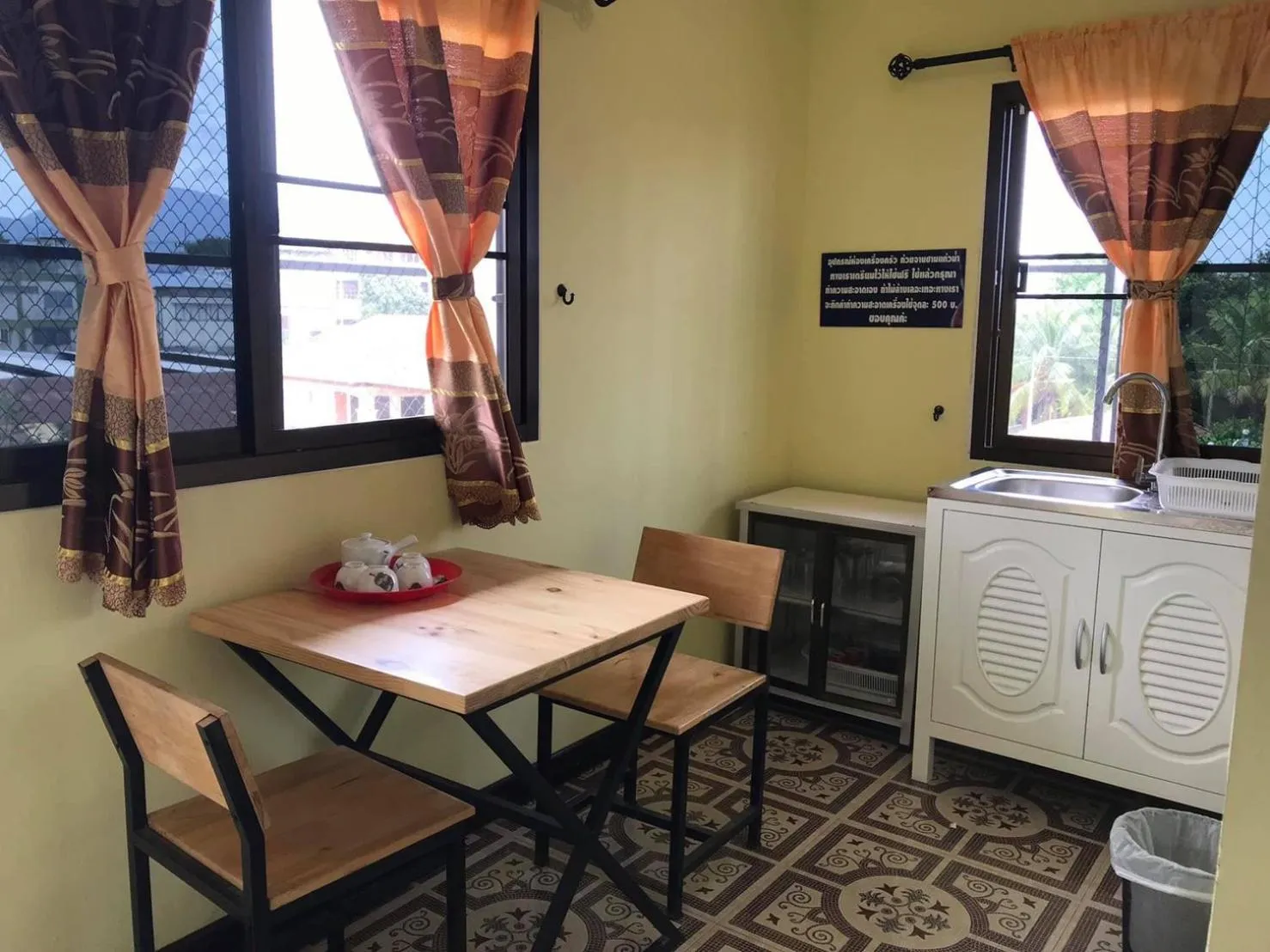 Dining Area in Chill Vibe Hostel