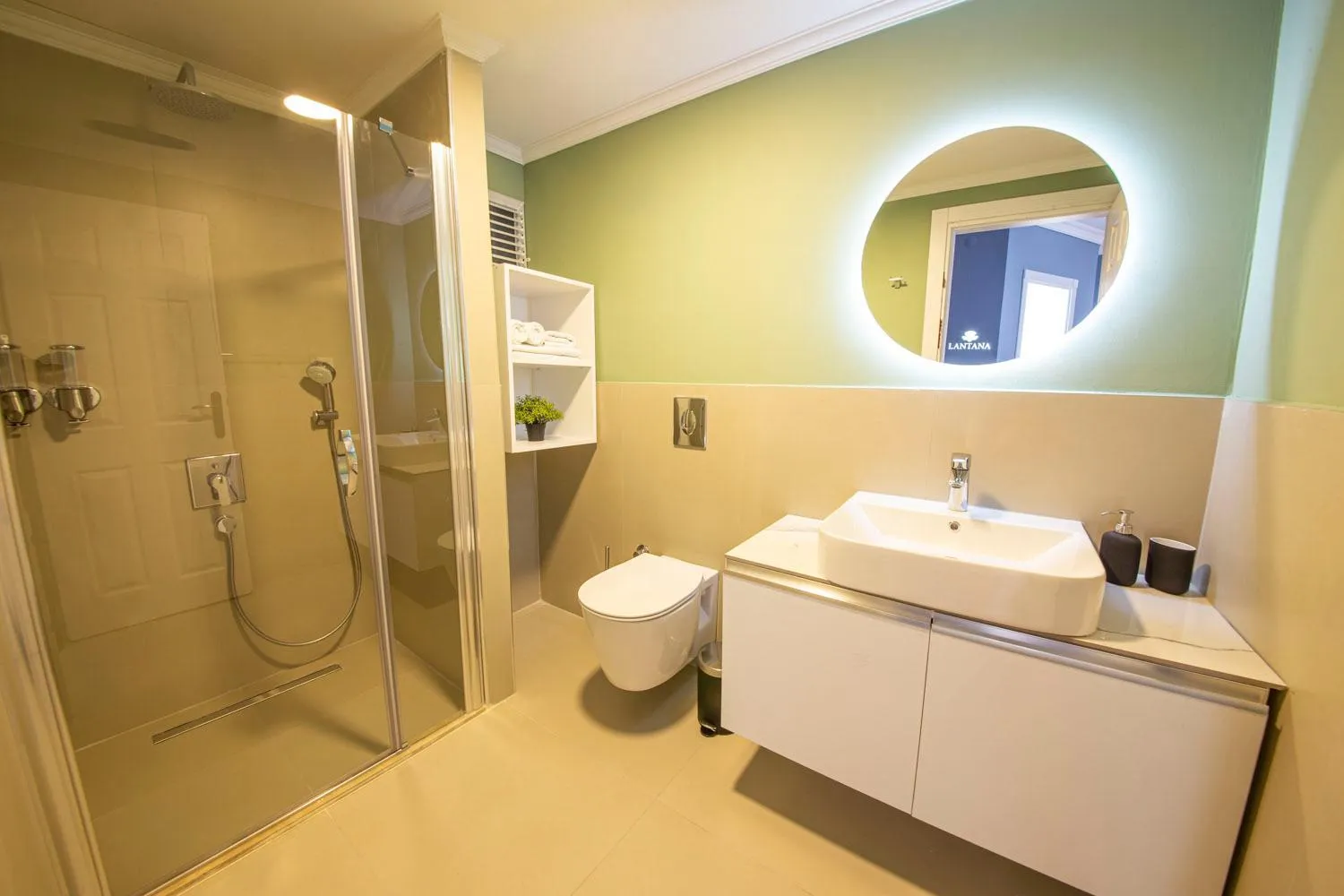 Bathroom in Lantana Aparts