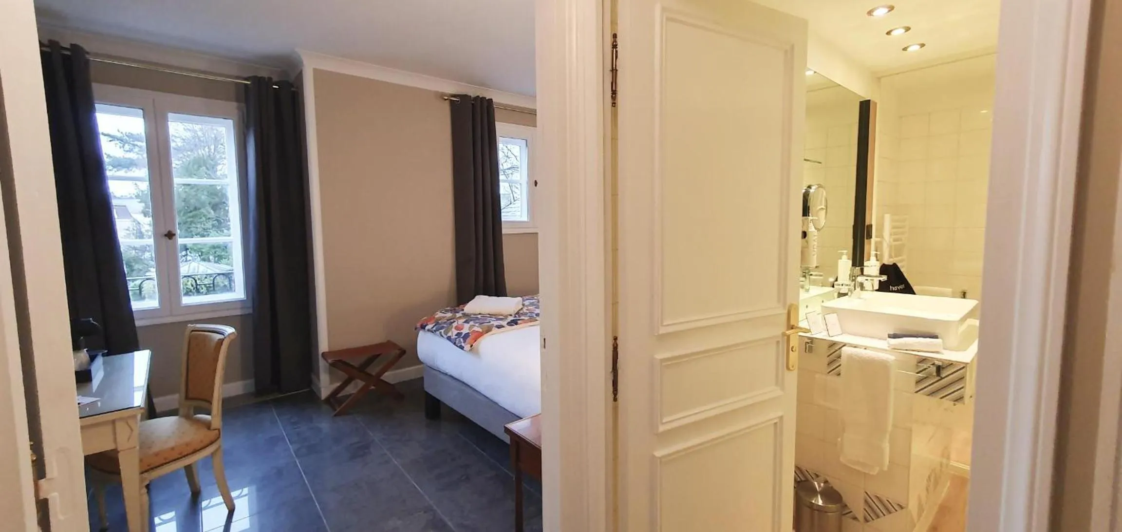Superior Double Room in Demeures & Châteaux - Hôtel Greuze & Spa Tournus