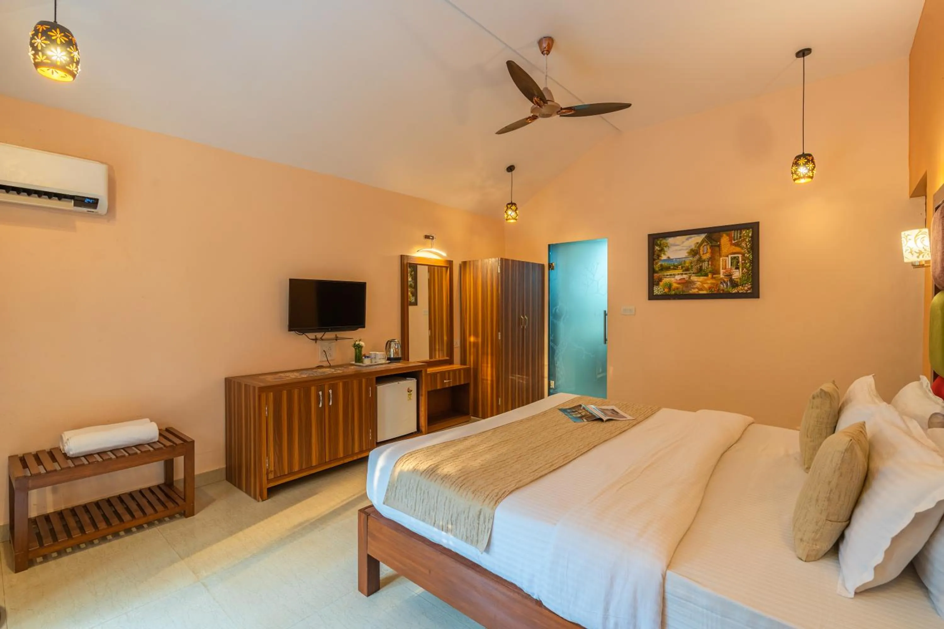 Bed in La Cabana Beach & Spa, By Ashvem Beach