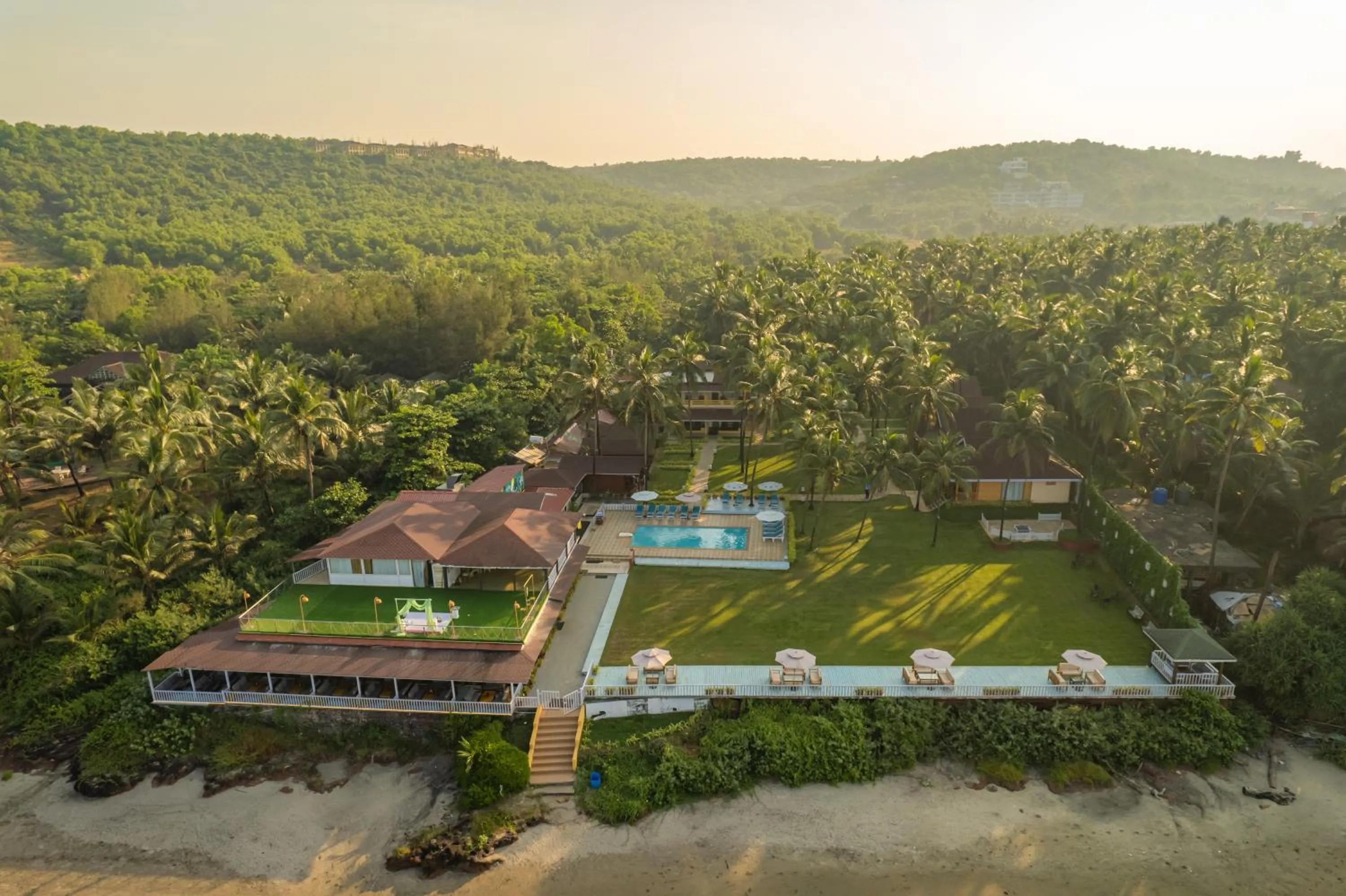 Garden in La Cabana Beach & Spa, By Ashvem Beach