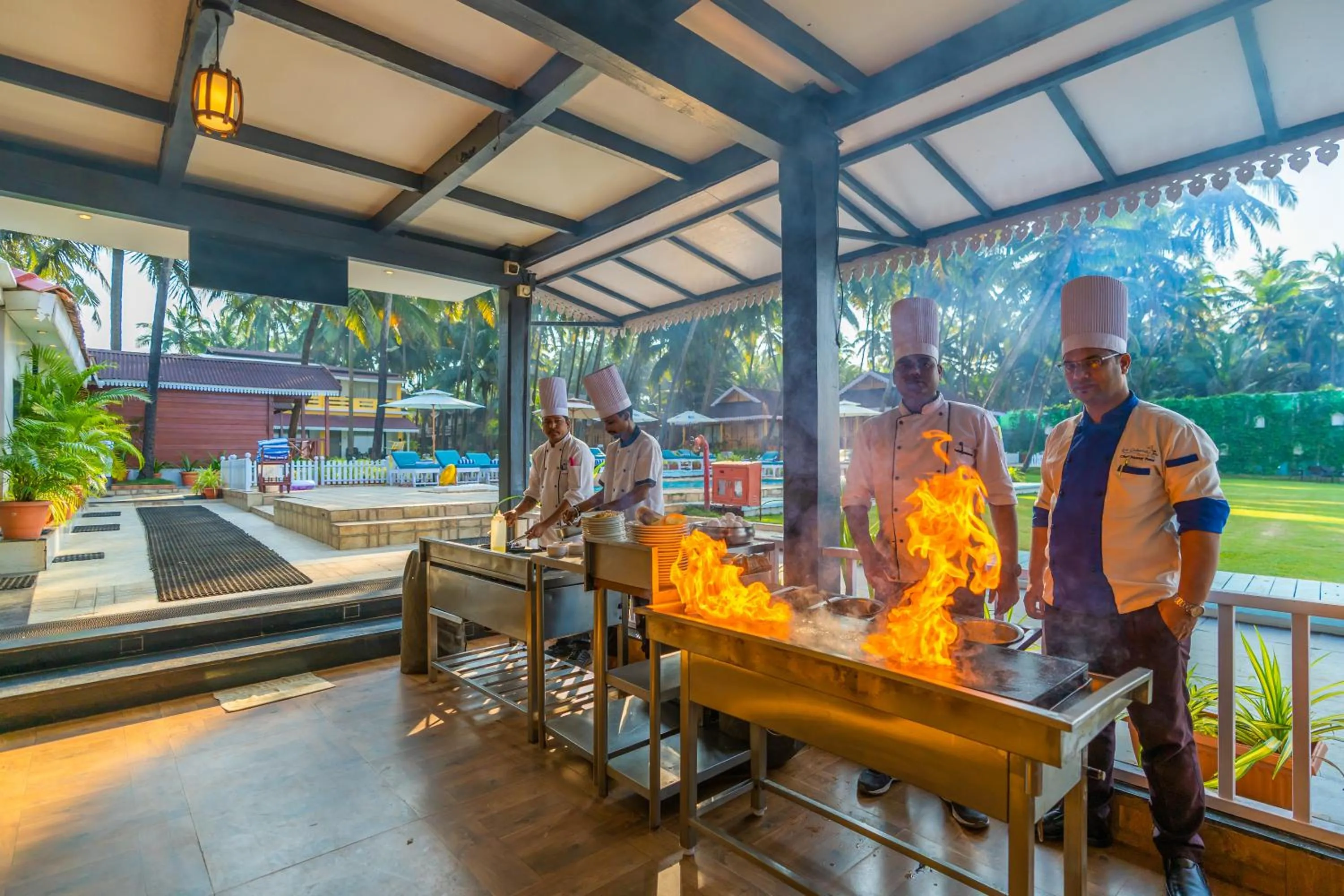 Restaurant/places to eat in La Cabana Beach & Spa, By Ashvem Beach