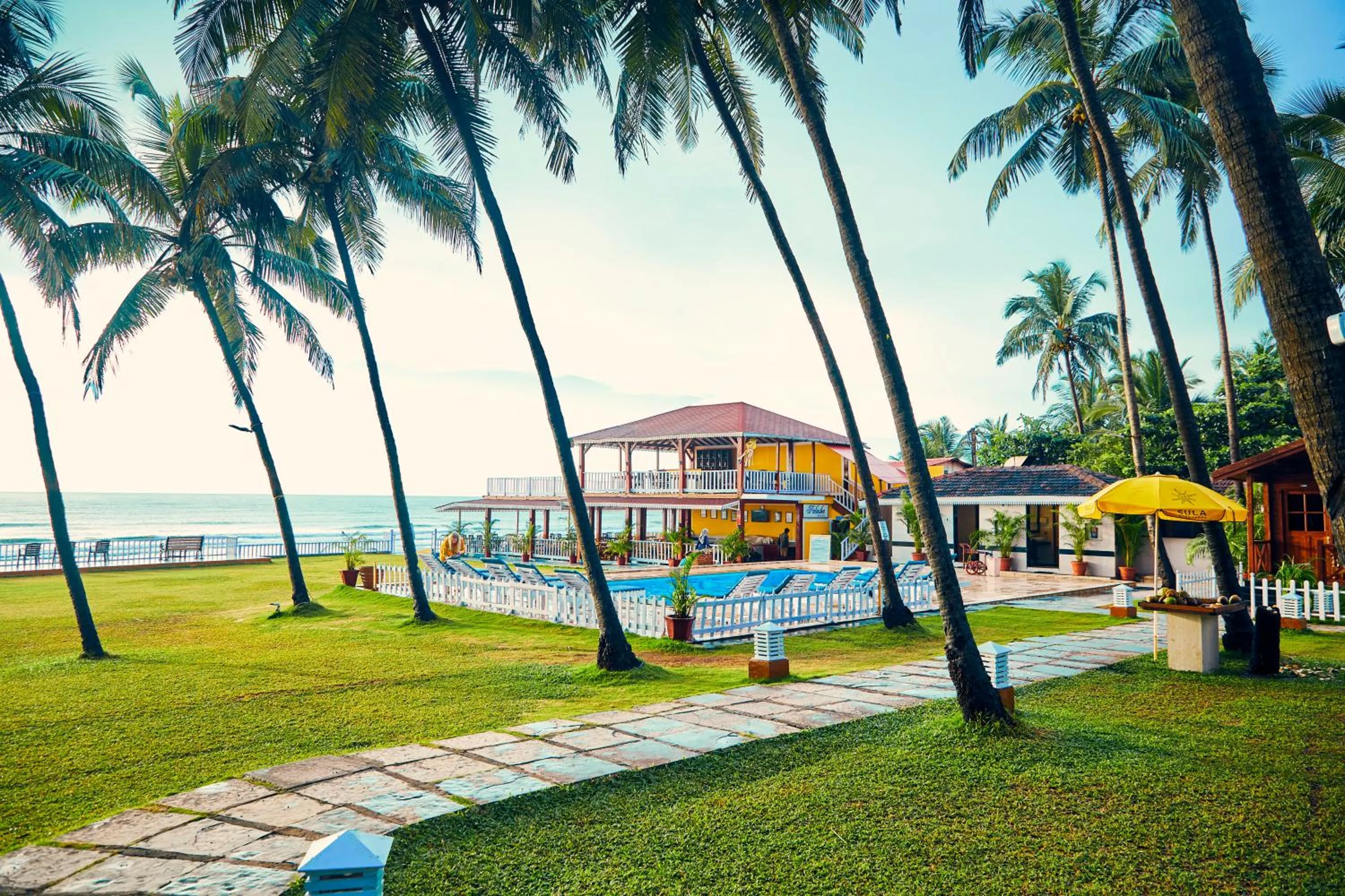 Property building in La Cabana Beach & Spa, By Ashvem Beach